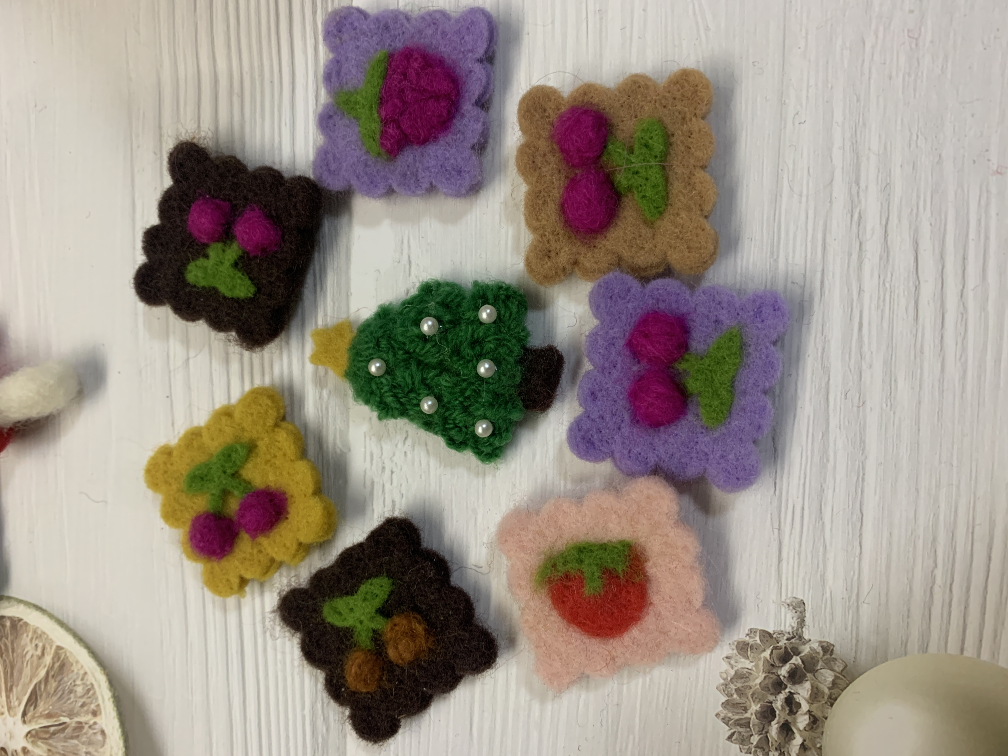 Cute Yarn Cartoon Strawberry Lemon Cherry Grape Grab Felt Accessory details Picture