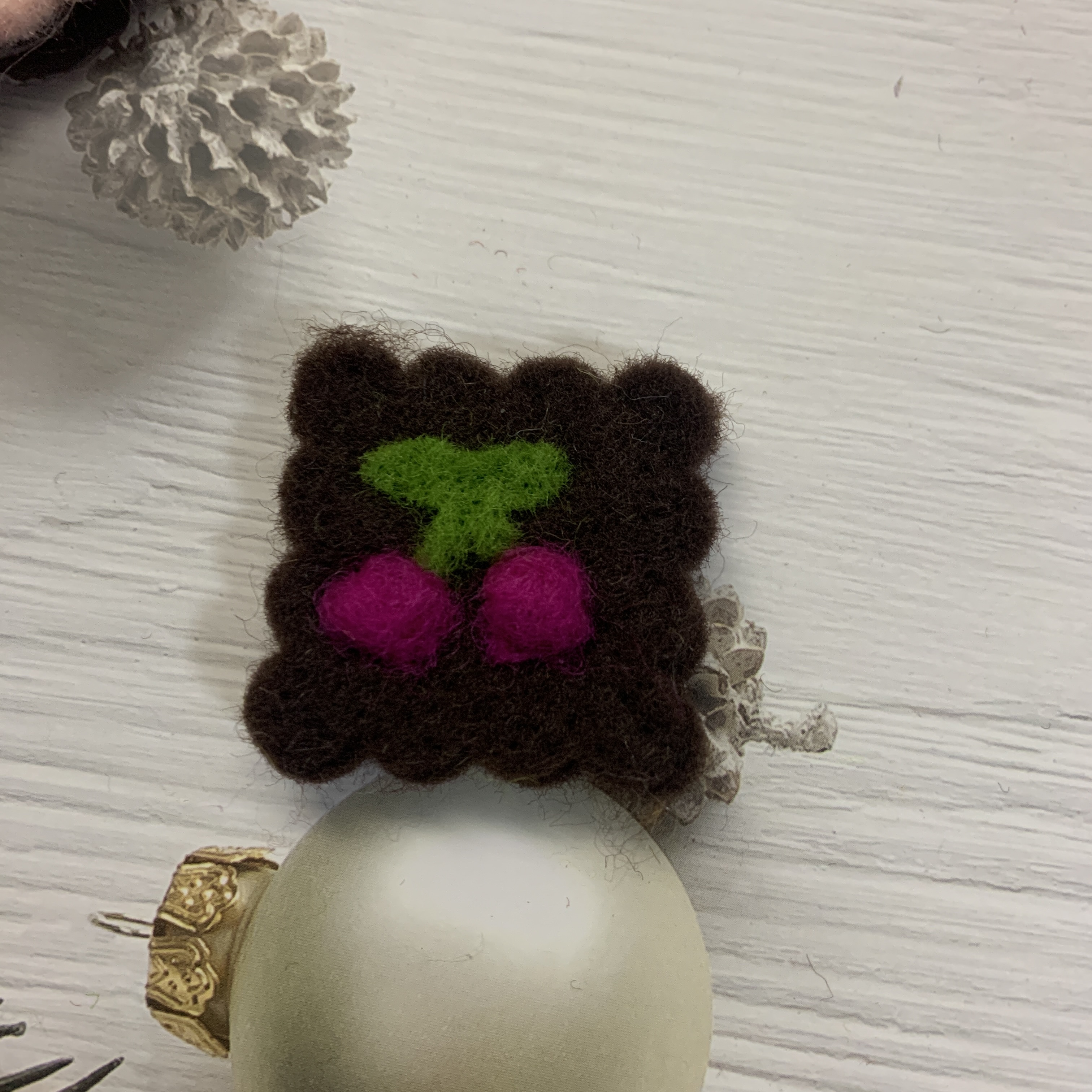 Cute Yarn Cartoon Strawberry Lemon Cherry Grape Grab Felt Accessory Application Scenario