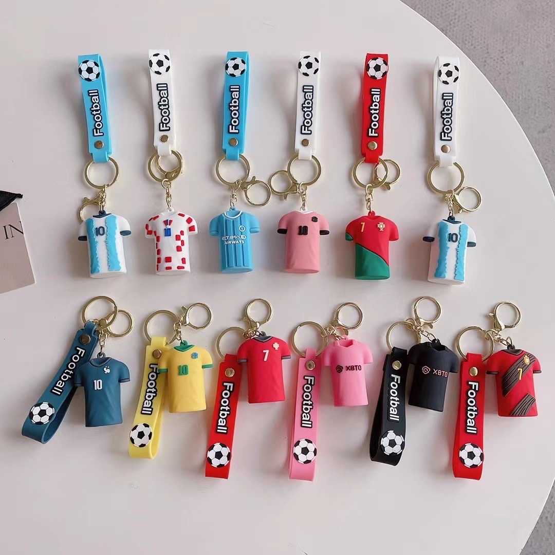 Foreign trade Amazon explosive pvc cartoon star jerseys keychain pendant Messi clothes No. 10 jersey popular pendant small gift wholesale