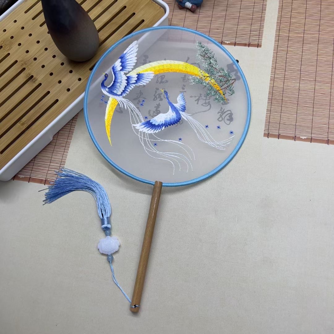 Double-sided embroidered Suzhou embroidery folding fans, ancient-style fans, Hanfu fans, dance fans, decorative items, embroidered fans, folding fans, folding fans, fans for children, summer Chinese style detail image 8