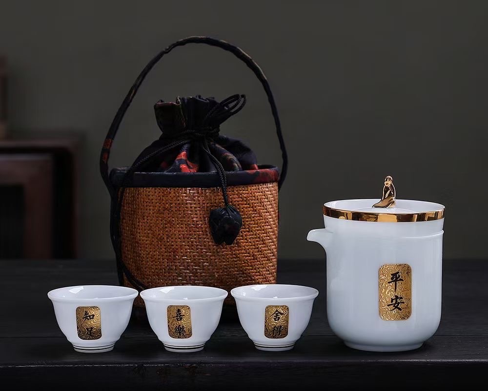 Red pine craft gift, high-end tea set, travel tea set, portable tea set, integrated design, exquisite and practical, pleasing to the eye tea set Application Scenario