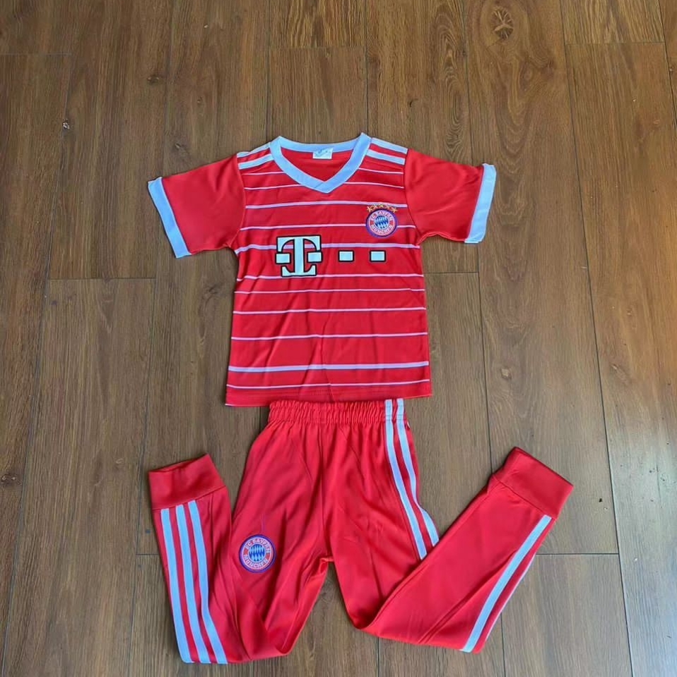 Direct sales from the manufacturer of football uniforms, short-sleeved shirts, long pants, student uniforms and jerseys. baryen Paris and Manchester City sets, football shirts, school uniforms, sports uniforms, and customized school uniforms Item Picture