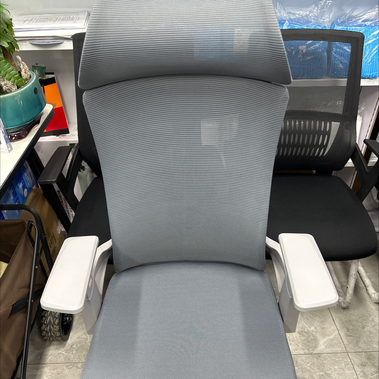 舒适型Office chair-14 办公椅 高级经理人专用 高背大椅子 电脑椅 软垫升降旋转椅子