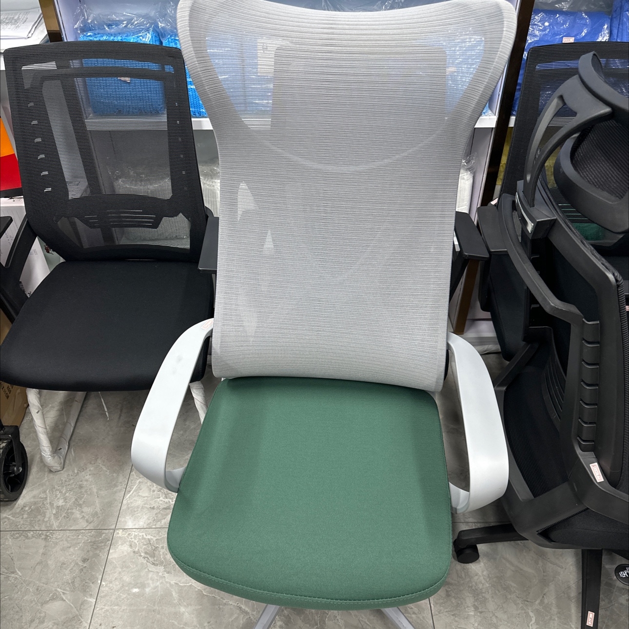 舒适型Office chair-15办公椅 人体工学设计 高级皮质座椅 专业电脑椅 轻松工作首选