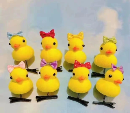 The internet-famous best-selling duck hair clip
