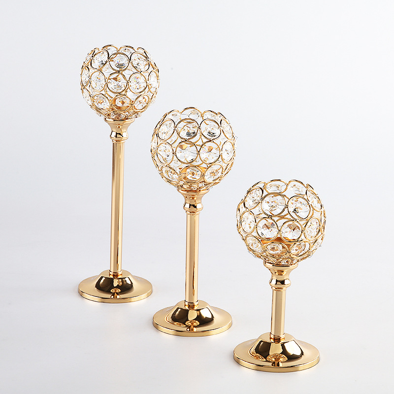 European Mini Crystal Candlestick Creative Metal Decoration Wedding Hotel Home Candlelight Dinner Props Decoration Application Scenario
