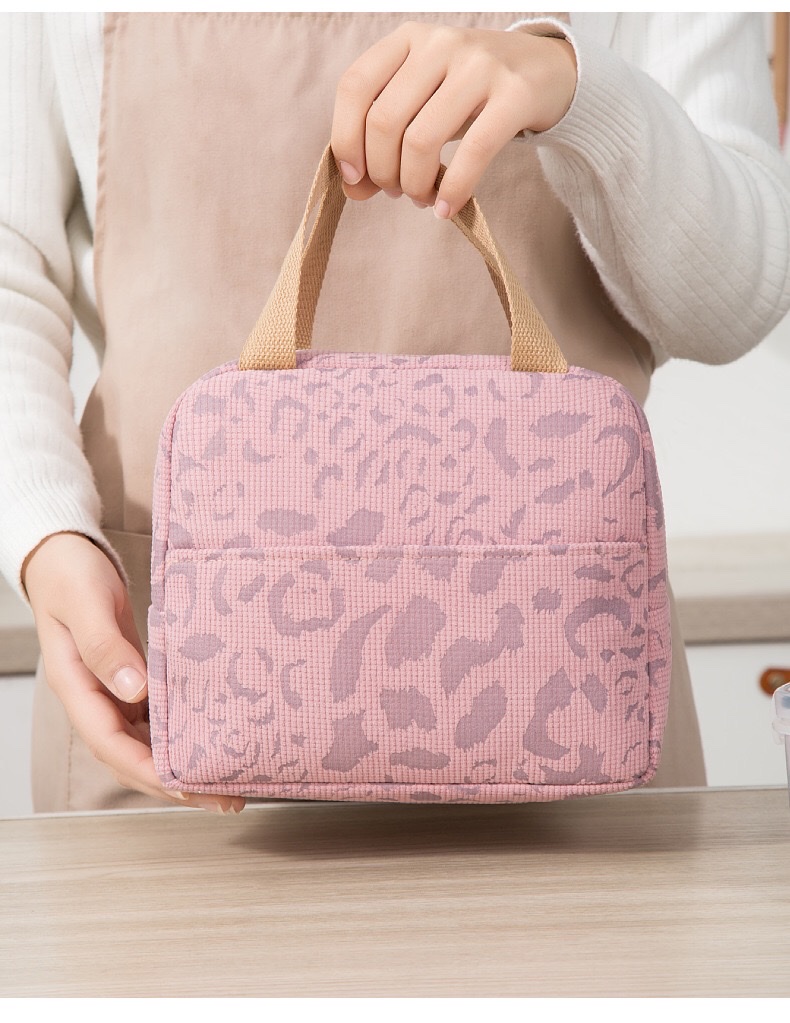 New products in 2024: ink-wash pattern insulated bags, bento bags, lunch box bags, outdoor travel ice packs, picnic bags, and lunch bags detail image 5