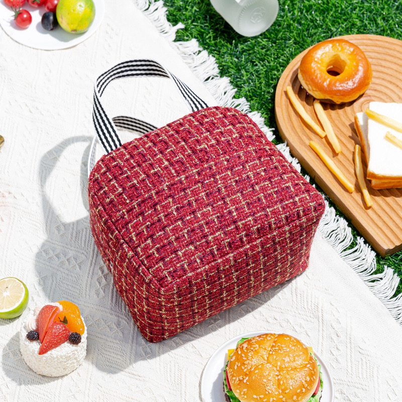 New Xiaoxiangfeng insulated lunch box bag for outdoor lunch, large-capacity thickened aluminum foil lunch bag for work Item Picture