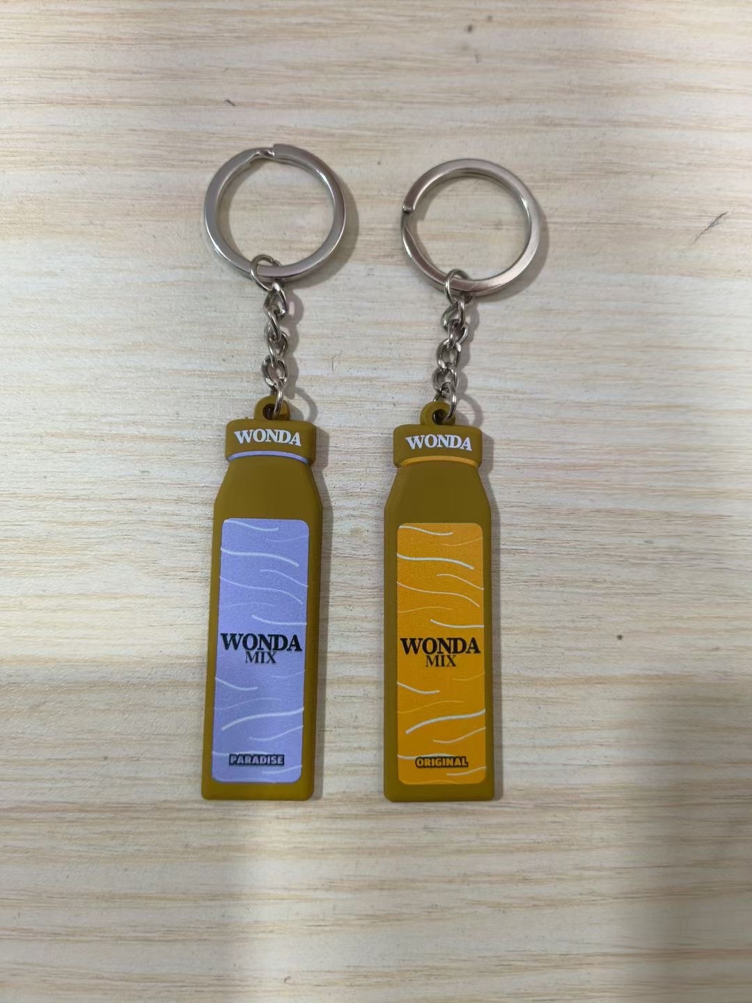 Customized refrigerator stickers, magnetic stickers, resin drops, cultural and creative PVC soft rubber, keychains, anime and cartoon peripheral small gifts, keychains, pendants, tourist souvenirs, pendants full figure