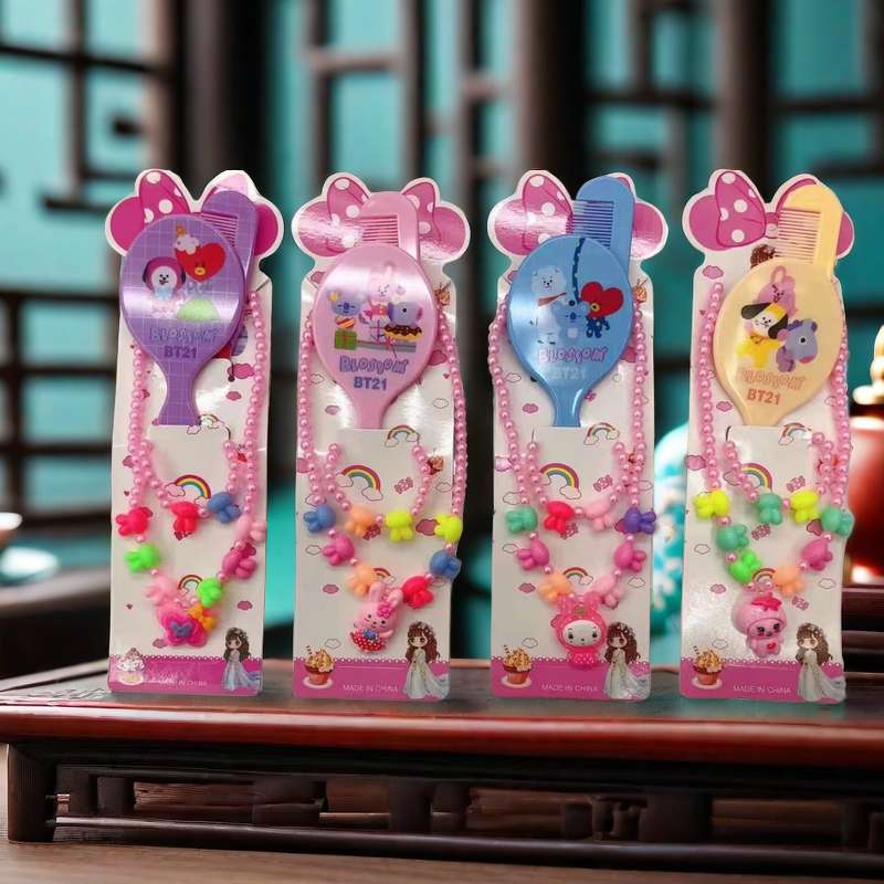 Children's necklaces, bracelets, mirrors, comb sets, and more products can be consulted at store A2-311 or by calling 13957918239 detail image 4