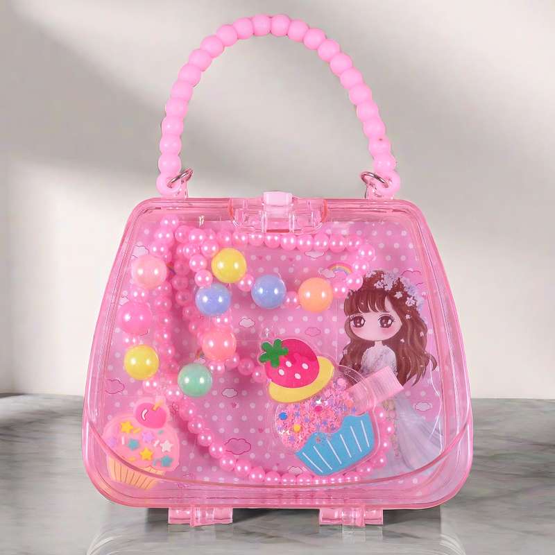 Children's jewelry heart-shaped necklace and ring set, fashionable, cute and safe material that won't hurt hands. For more products, you can consult at store A2-3113, 13957918239 Application Scenario