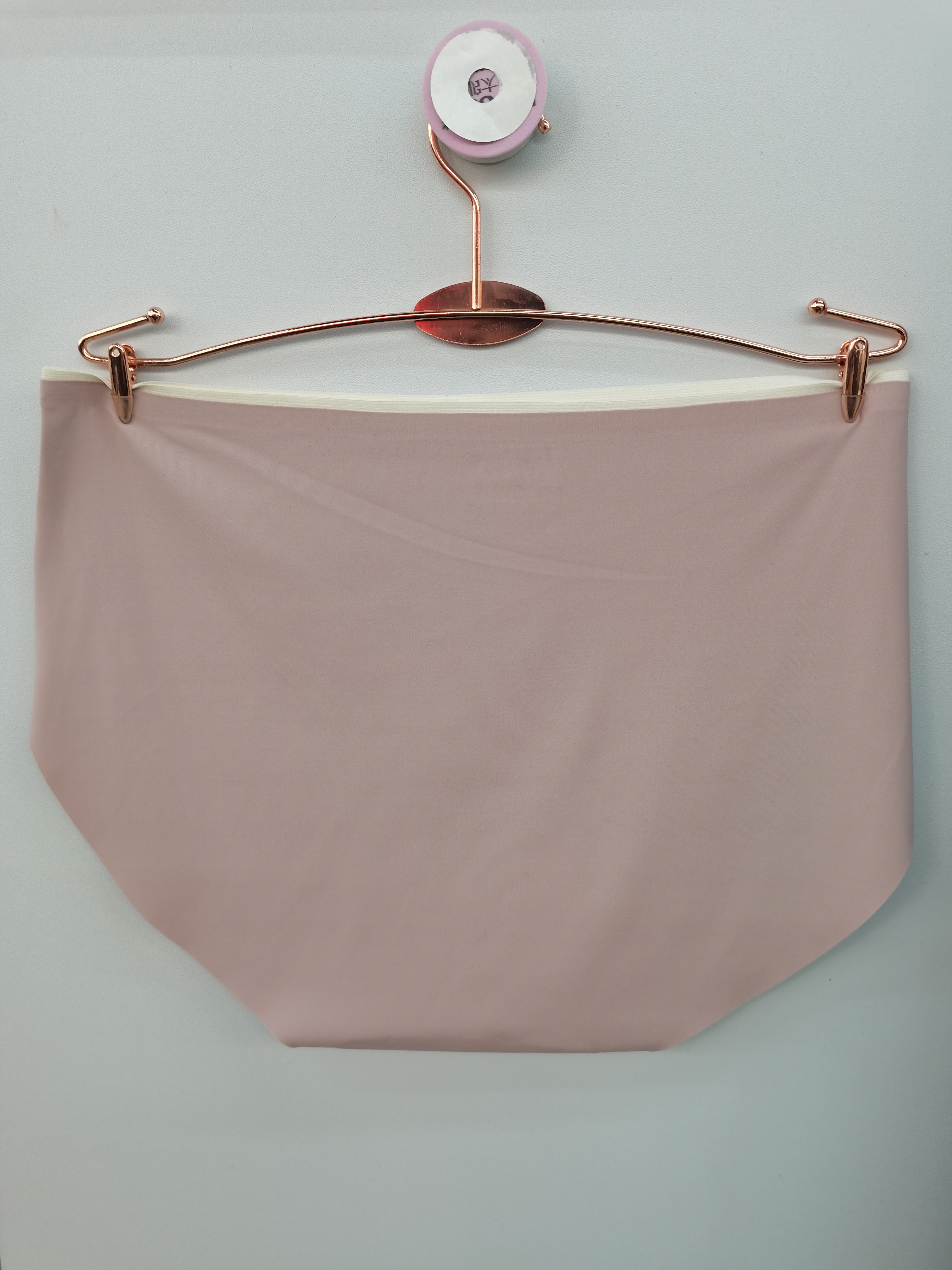 The new 2024 traceless women's underwear is now available. It's a comfortable, breathable, refreshing and fashionable style details Picture