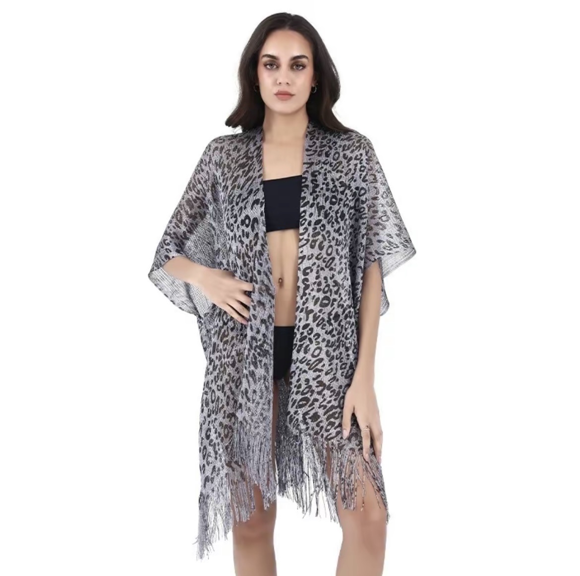 Cross Border Pop Filigree Polyester Print Knit Shawl Belt Thin Sun Protection Shawl Fringed Beach Shawl Application Scenario