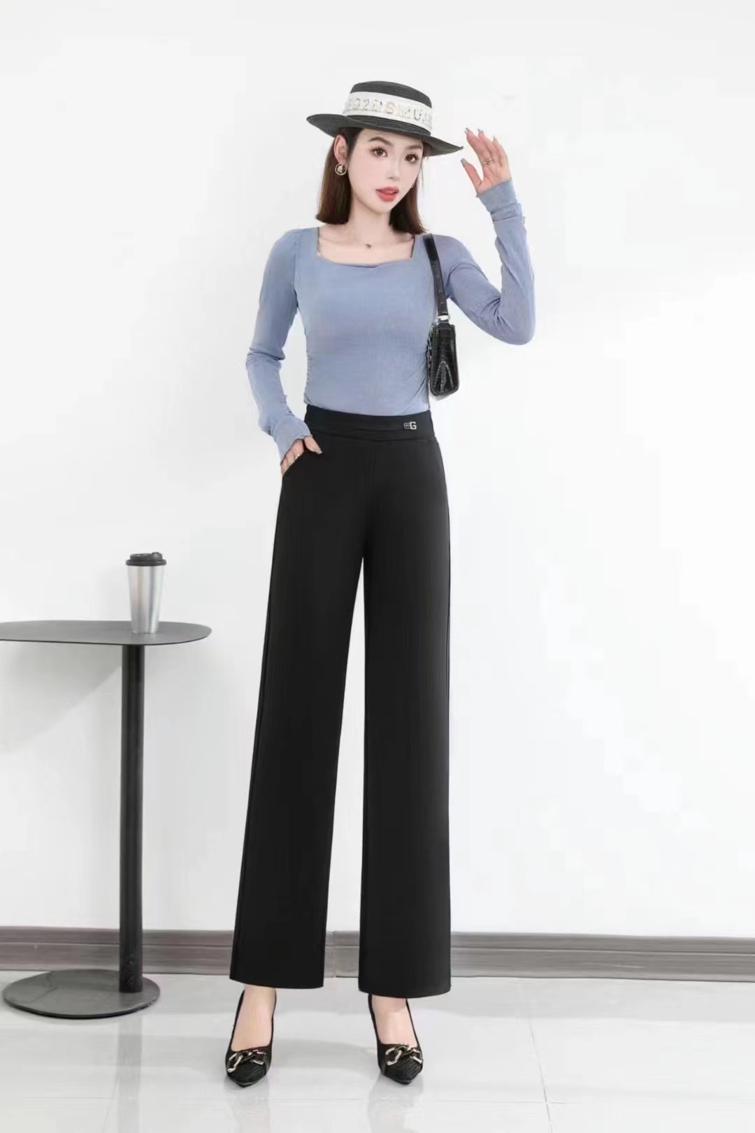 New product launch: Spring/Autumn 2024 Women's slimming straight-leg pants in black, a trendy and fashionable style Application Scenario