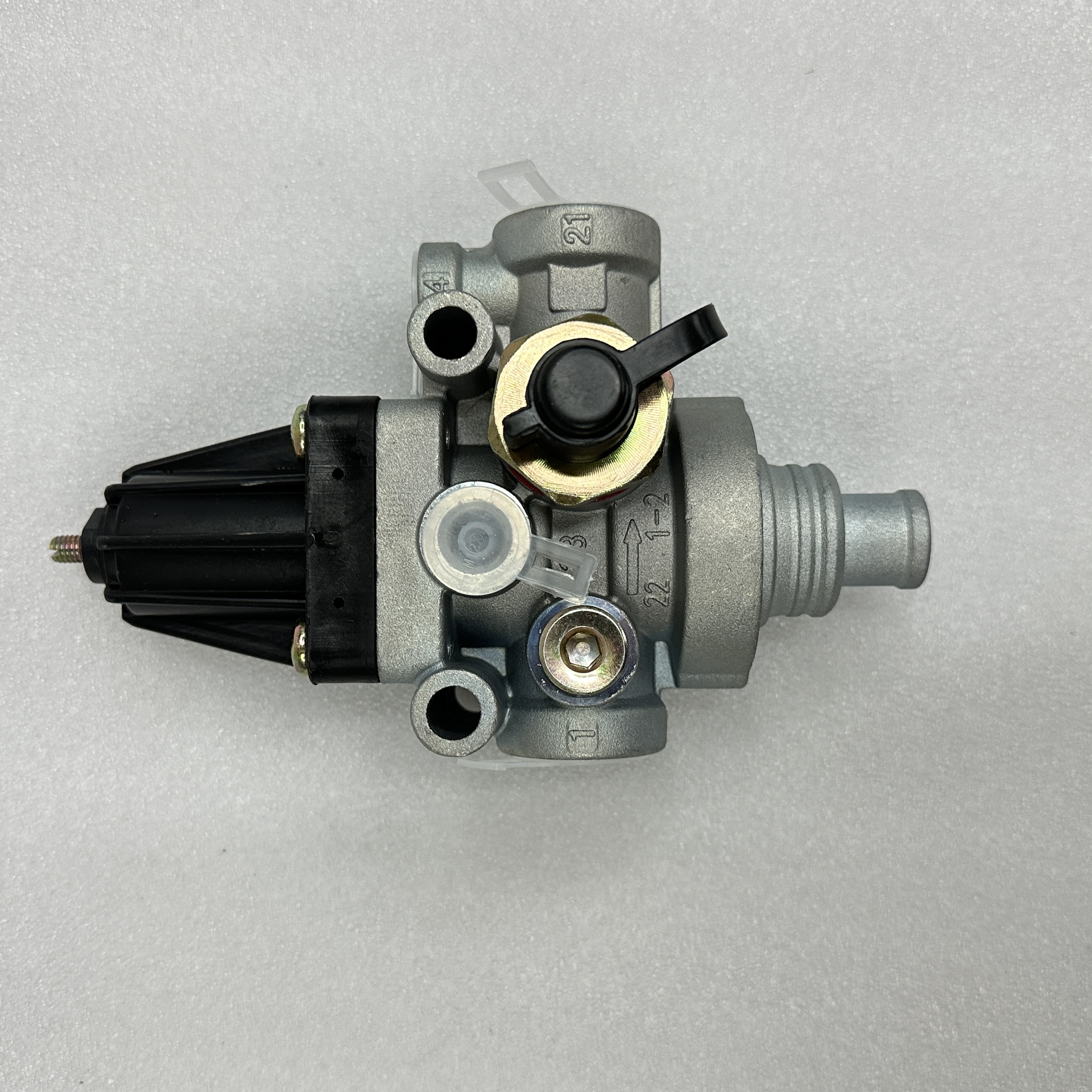 Automobile parts are suitable for heavy-duty trucks, heavy trucks, pressure regulating valves, pressure regulators 9753034740 Application Scenario