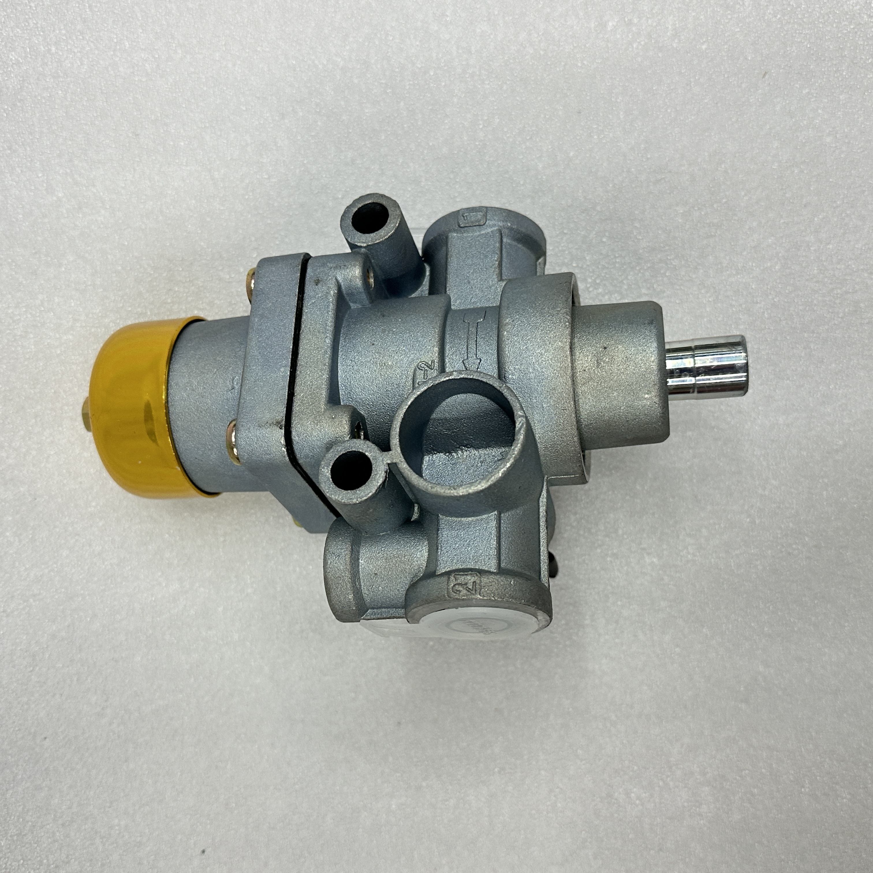 Auto parts for heavy truck regulator valve pressure regulator 9753001100 Application Scenario