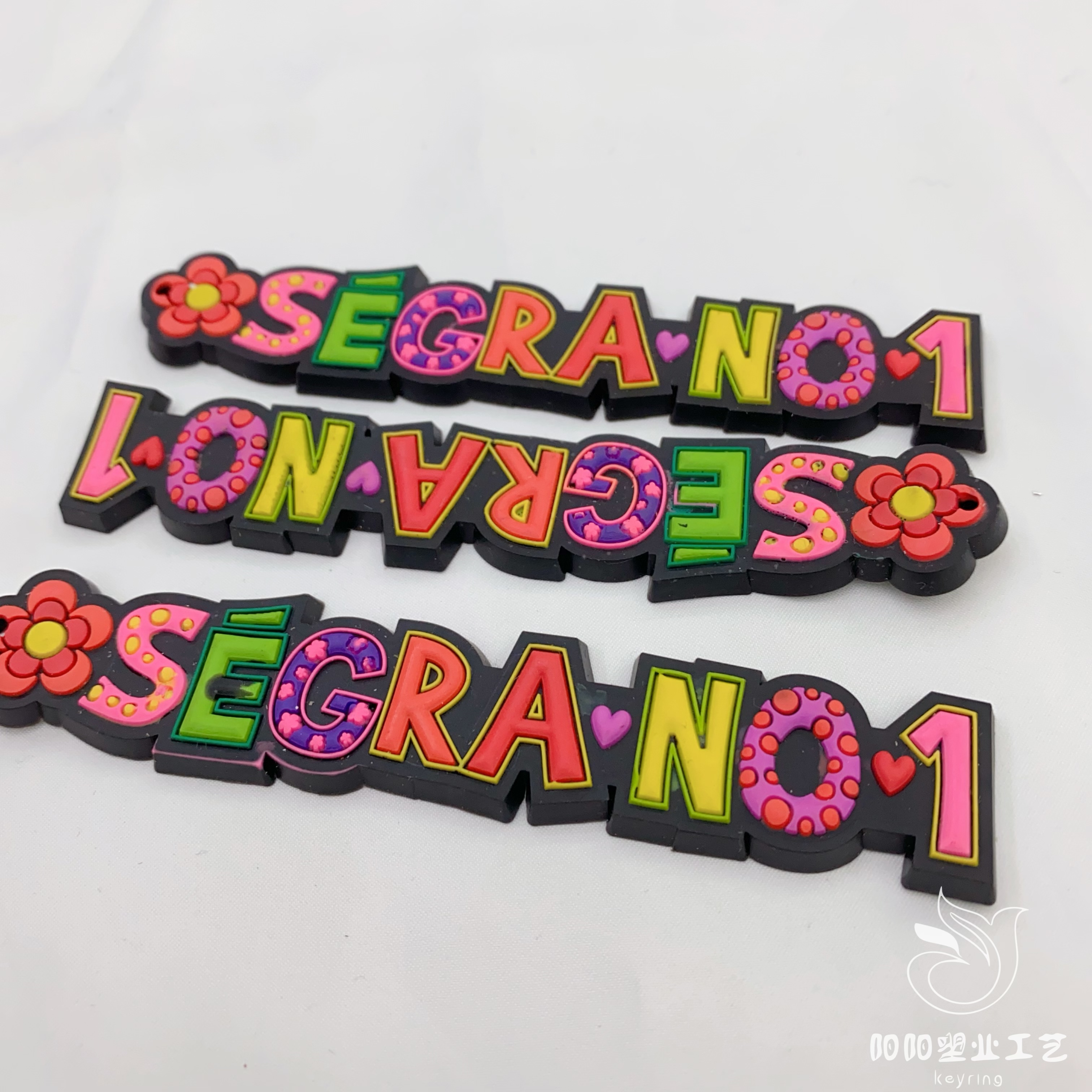 Custom Letter Word Pvc Keychain 2 Sides Drop Glue Pvc Soft Glue Key Chain Rubber Keychain Pendant Item Picture