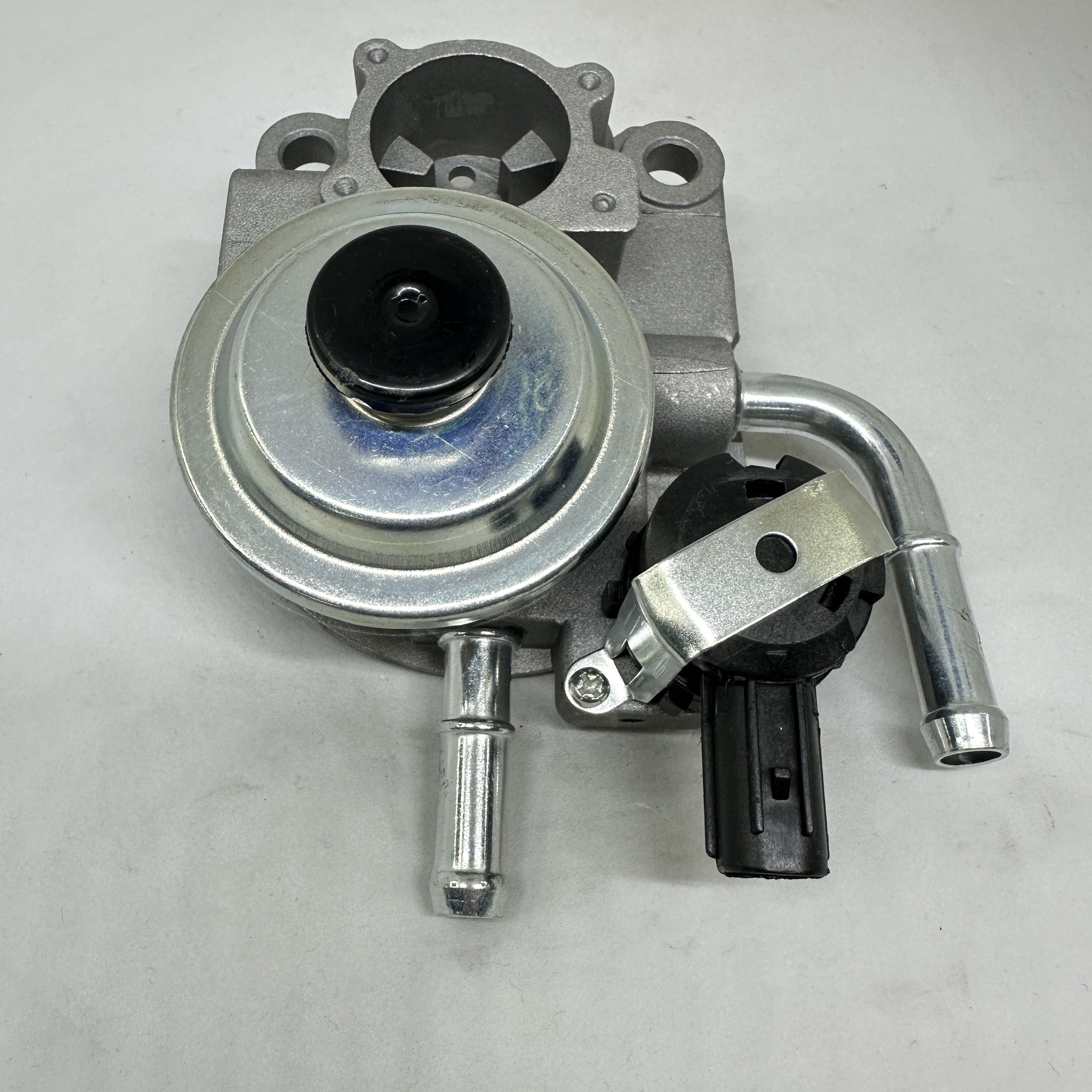 Auto parts for Toyota Cruz engine filter base 23380-30301