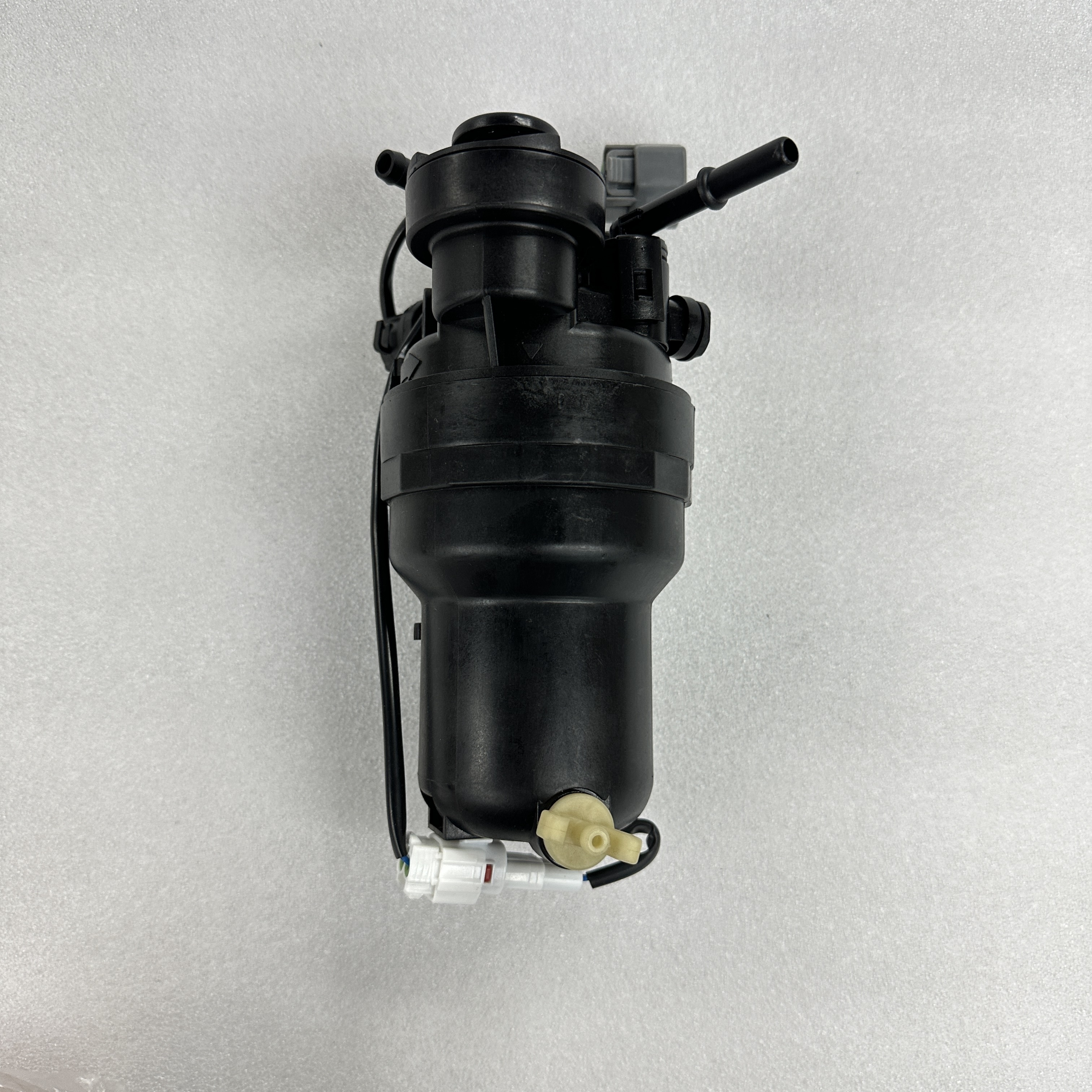 Auto parts for Toyota engine fuel filter 23300-0N091
