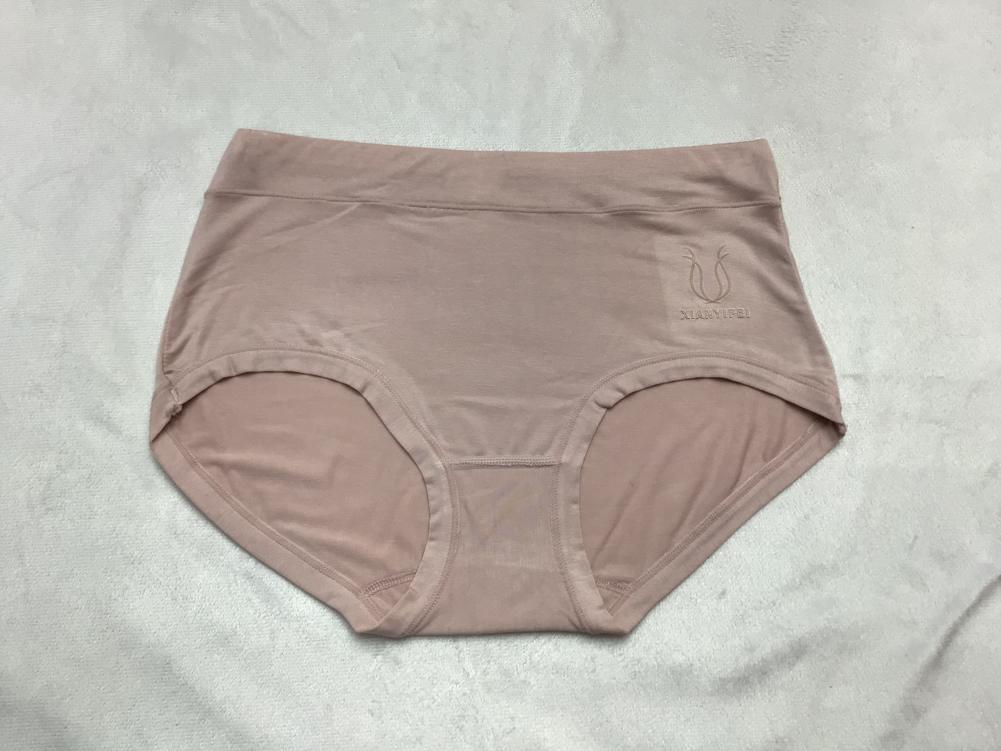 中腰纯棉女士内裤 中腰纯色印花纯棉三角女士内裤 中腰纯棉三角裤