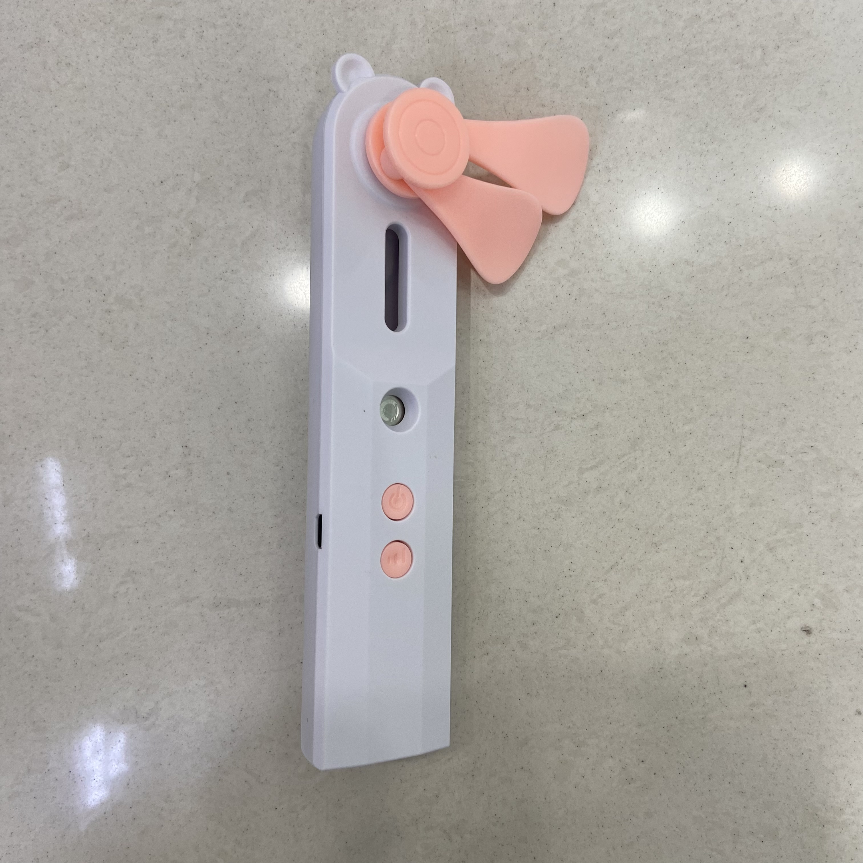 Handheld Spray Fan 2-In-1 Water Refill Device Humidifier Usb Charging Portable Small Fan details Picture