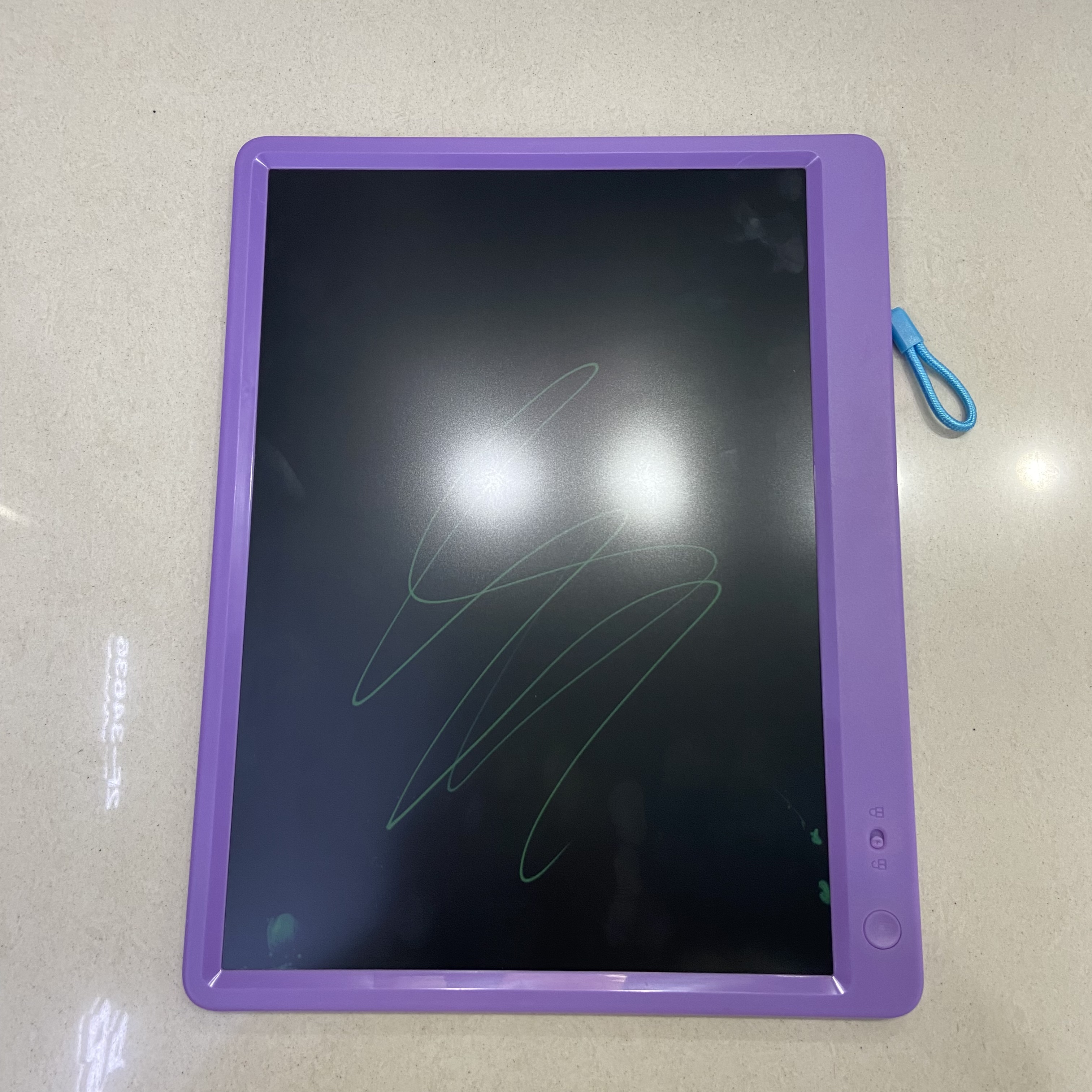 15 Inch Large Size Children's Color Lcd Handwriting Board Early Education Graffiti Drawing Board Painting Electronic Writing Board Specification drawing