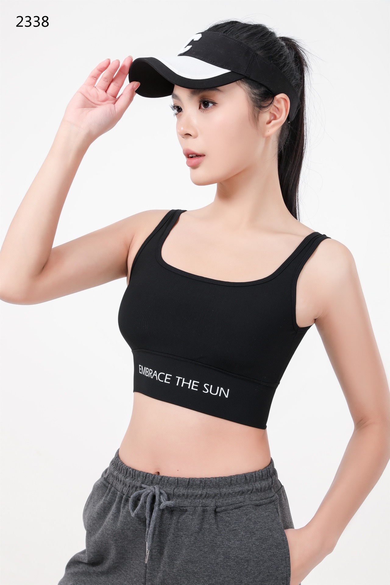 2338 Thousand Change Latex Fixed Cup Nylon High Elastic Fine Ribbed Casual Back Bra (M L Two Size) Application Scenario