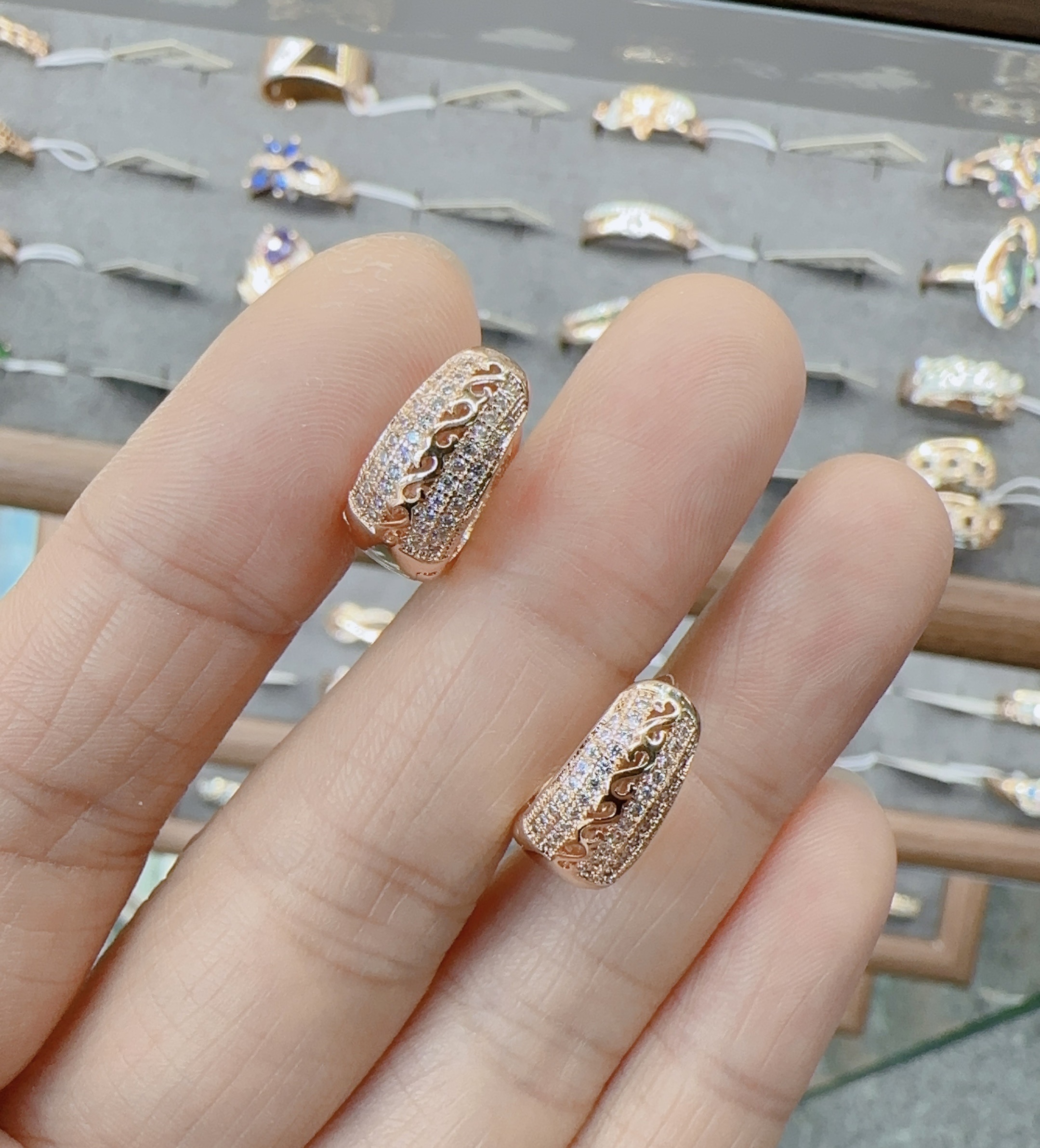 Gulkina真金保色电镀585玫瑰金色跨境直供亚马逊热品微镶锆石耳环紫金耳饰饰品耳钉