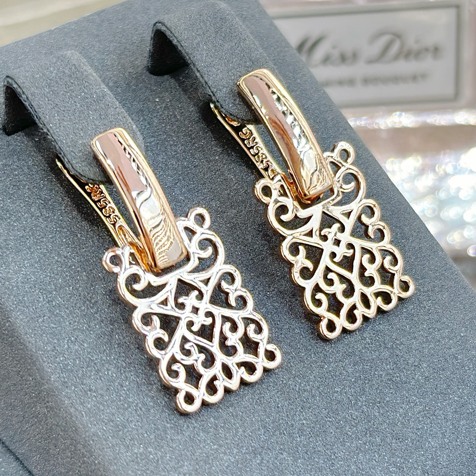 Gulkina color-preserving earrings, 585 rose gold earrings, simple hollowed-out floral e-commerce, wholesale of Eastern European export earrings