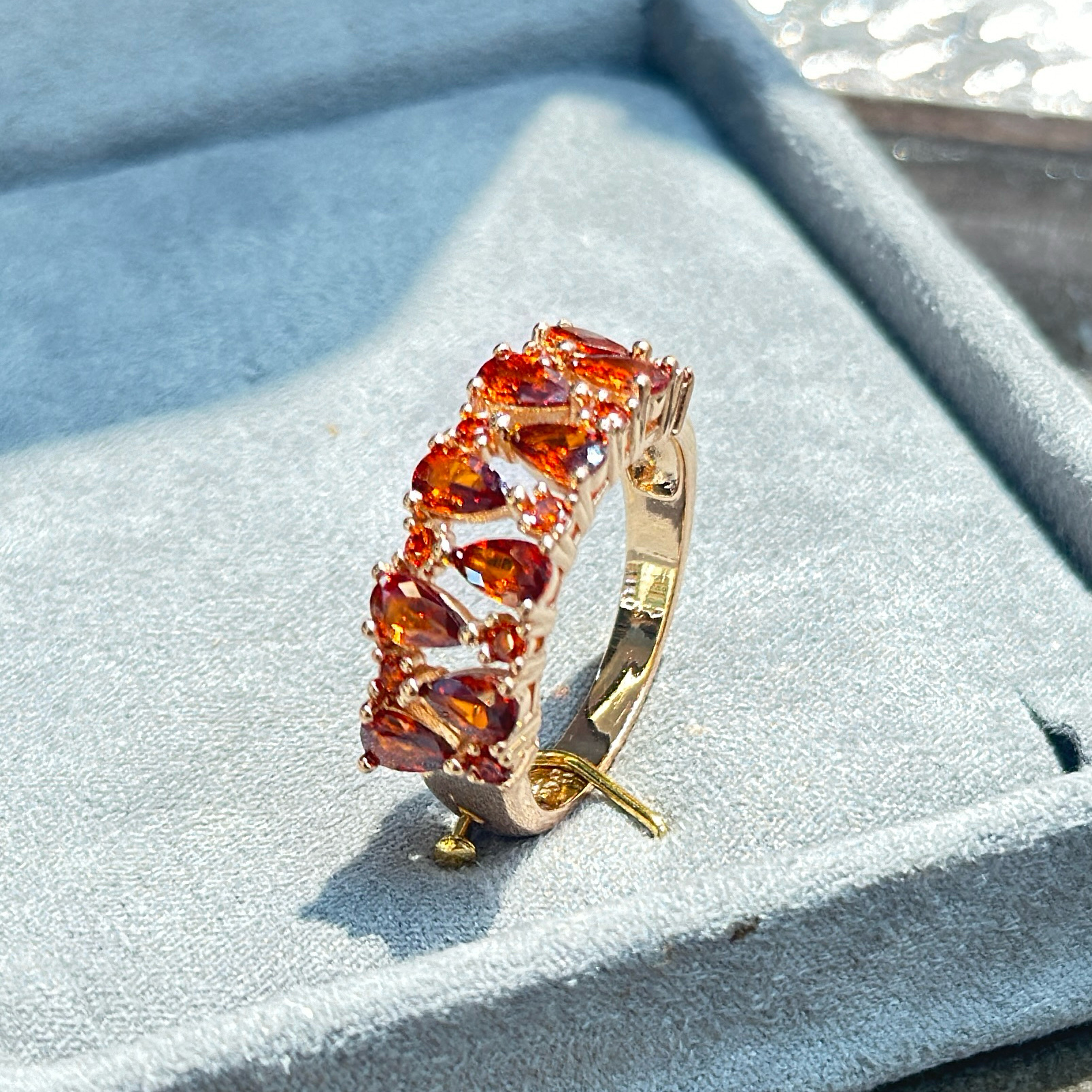 Gulkina Zircon jewelry set, Sudanese stone color earrings and rings, retro light luxury, European and American fashion micro-inset accessories, Xiaohongshu Douyin cross-border e-commerce bestsellers, export accessories wholesale, sample customization Specification image