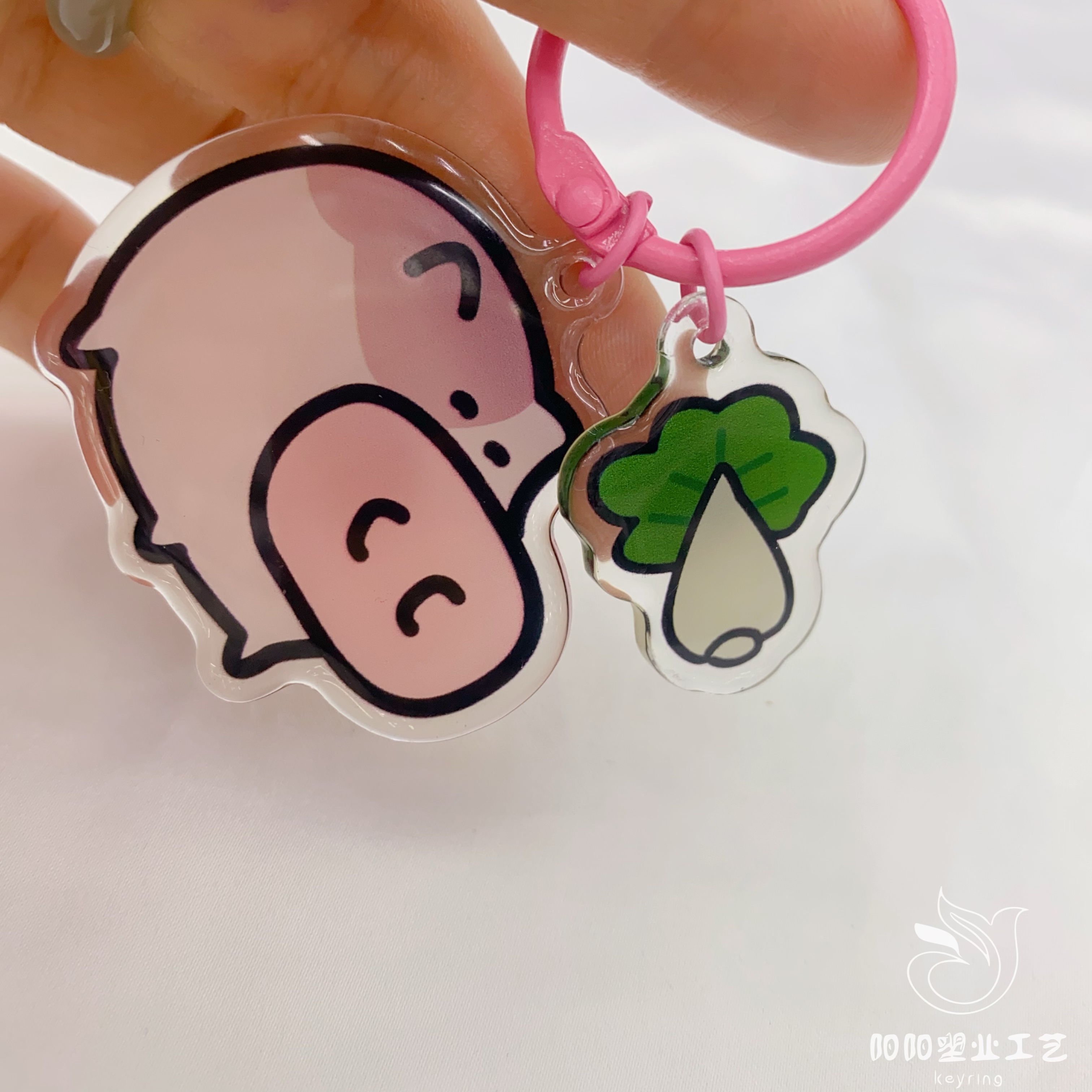 High-transparency acrylic keychain, cute style, symbolic mobile phone pendant, creative peripheral gift, scenic spot recommendation Application Scenario