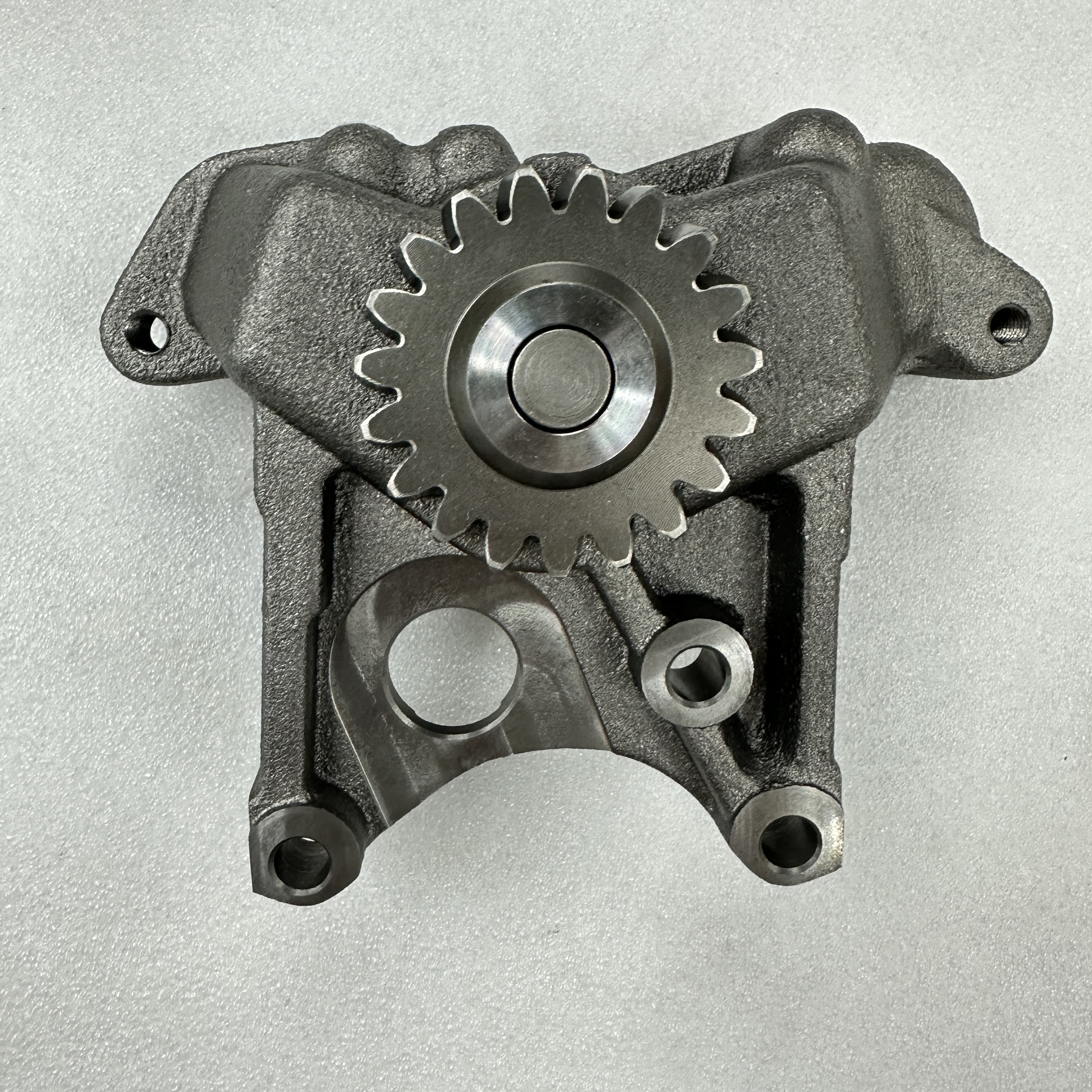 The automotive parts are suitable for PERKINS 1004 engine oil pump 4132F056 The automotive parts are suitable for PERKINS 1004 engine oil pump 4132F056