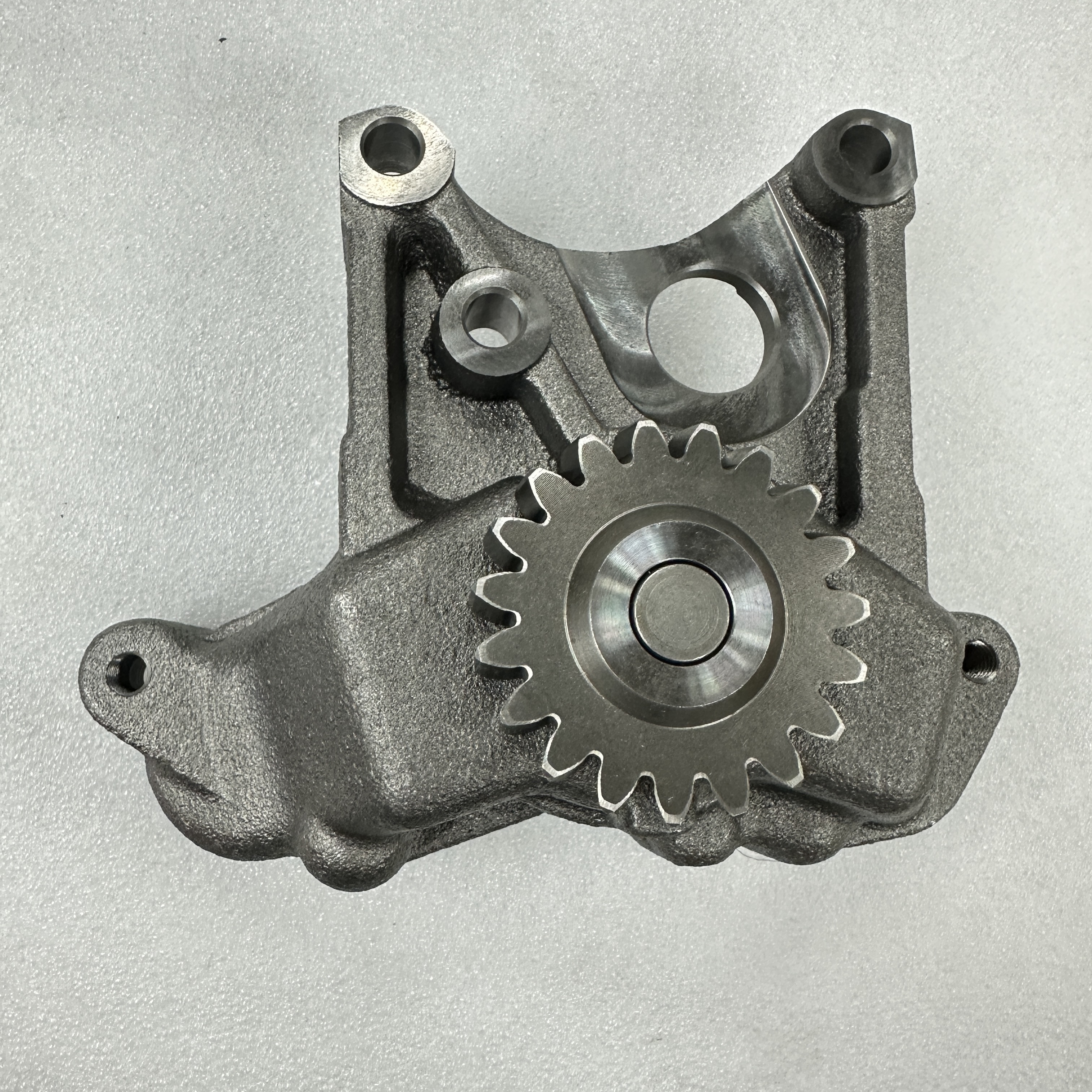 The automotive parts are suitable for PERKINS 1004 engine oil pump 4132F056 details Picture