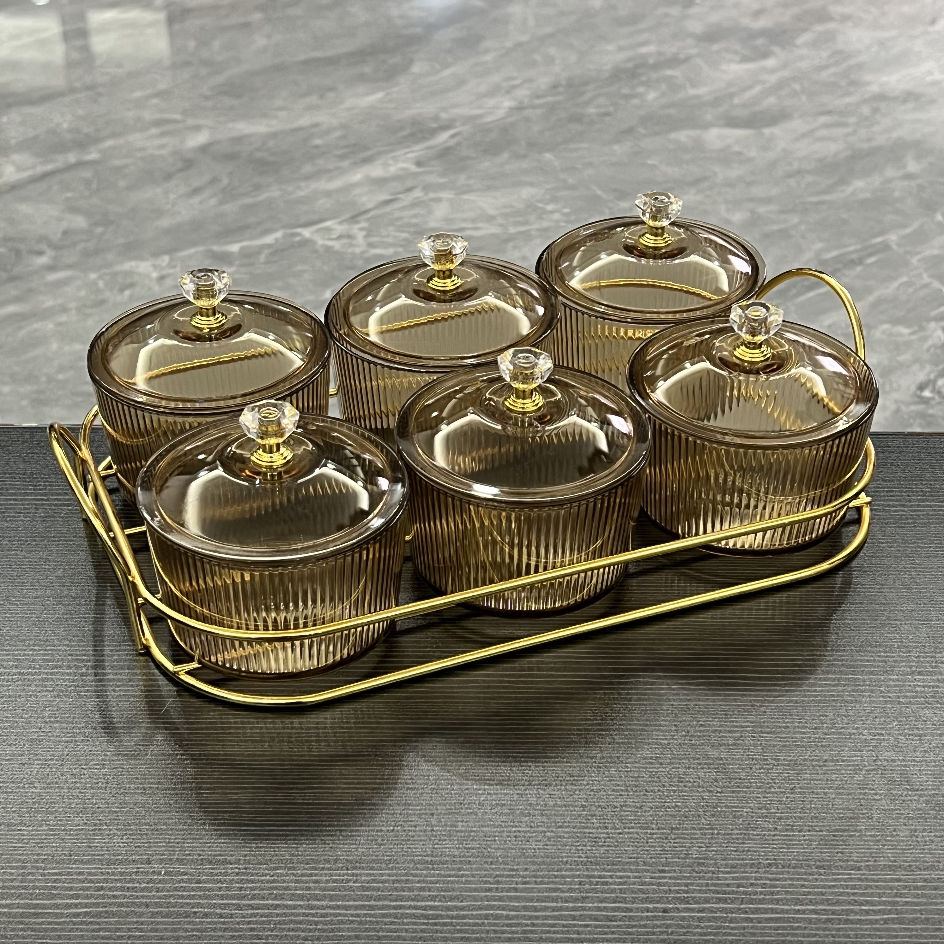 Light luxury fruit plate, home living room, KTV coffee table, dried fruit, nut and candy plate, storage box, tea and snack plate Application Scenario