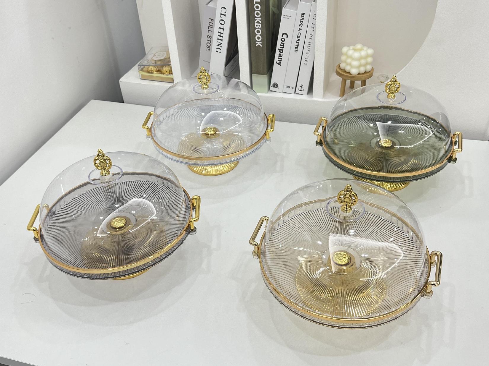 Cake display tray, light luxury dessert display box, plastic plate display stand, cake cover, pastry dust cover Application Scenario