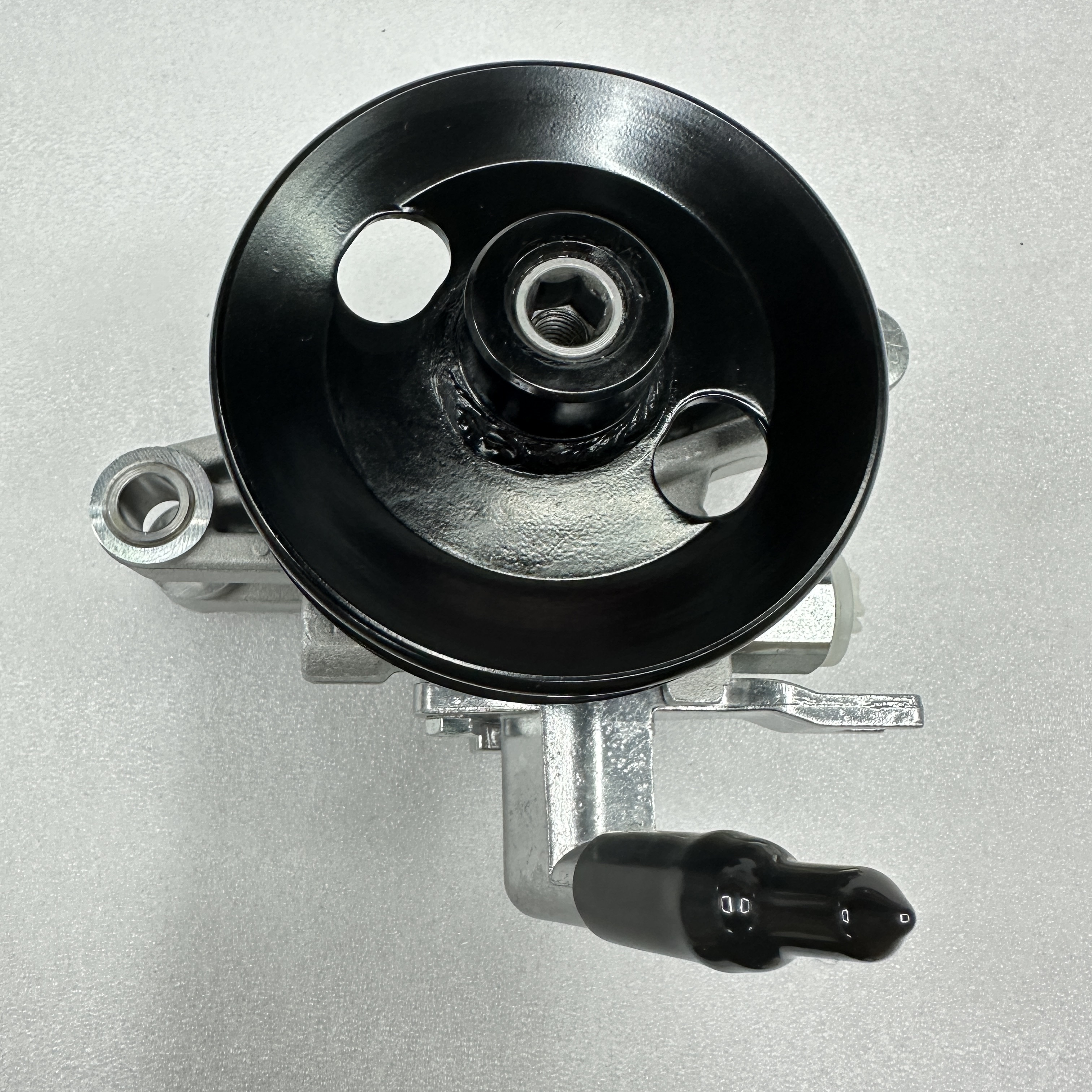 تنطبق قطع غيار السيارات على مضخات مساعدة نظام توجيه كيا الحديث 57100-2F151. details Picture