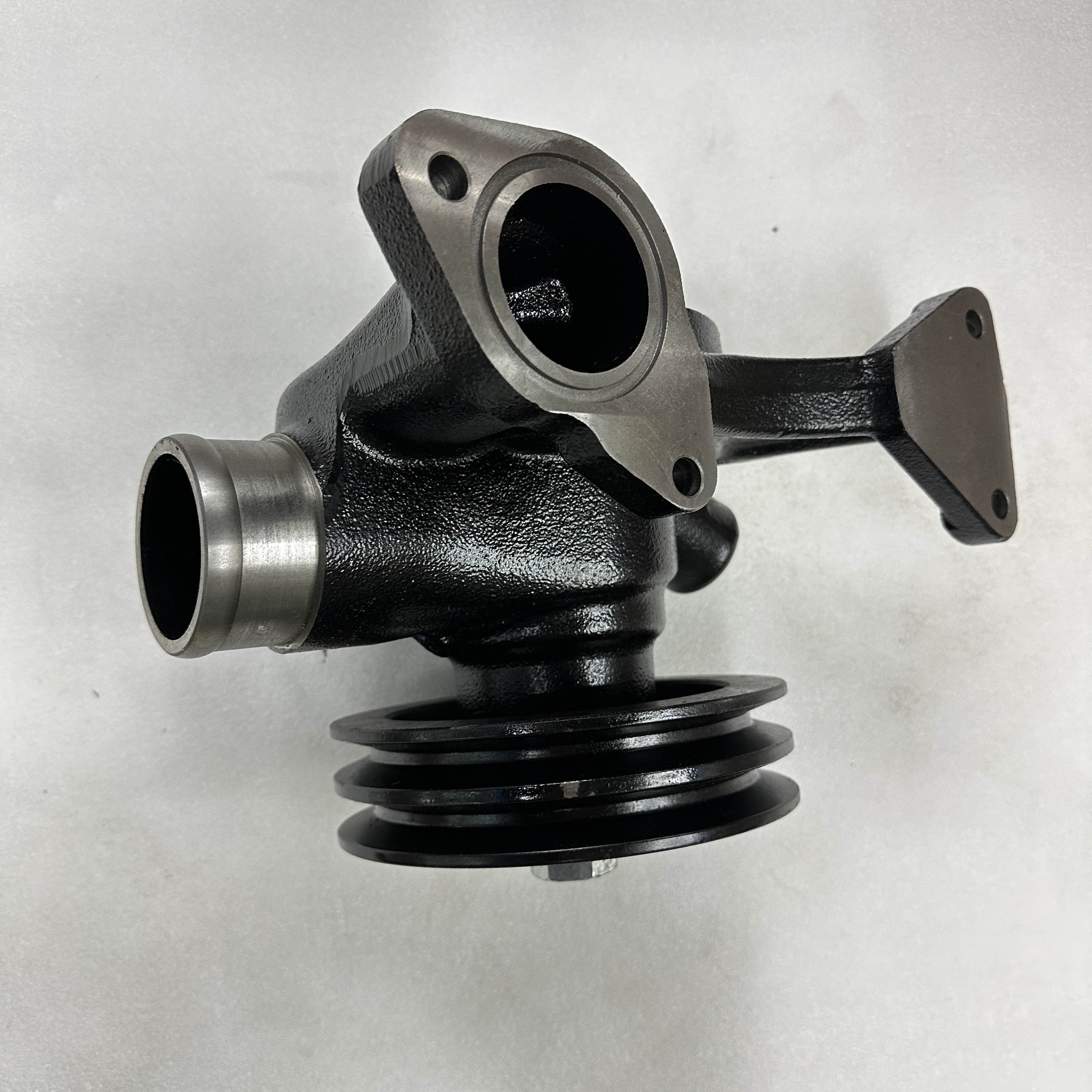 Automotive parts are suitable for modern D6CA cooling system water pumps 25100-84000 Specification image