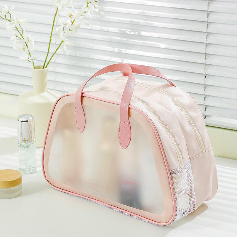 New dry-wet separation bag in ins style, large-capacity cosmetic bag, transparent waterproof PU matte toiletry bag Application Scenario