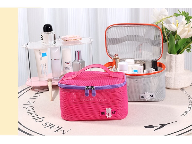 New hand-held toiletry bag with grid, large capacity, travel lipstick storage bag wholesale, beach quick-drying makeup bag detail image 11