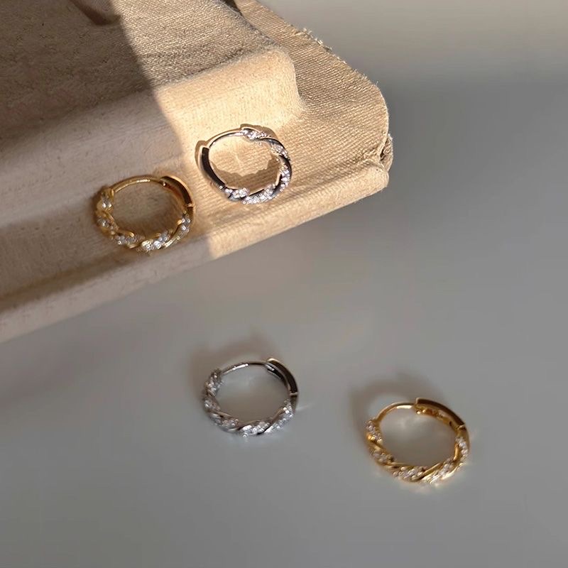 925 Silver ear ring, fashionable and elegant for women, anti-allergy ear buckle, new Korean version earrings, 429 earrings, silver ear buckle earrings