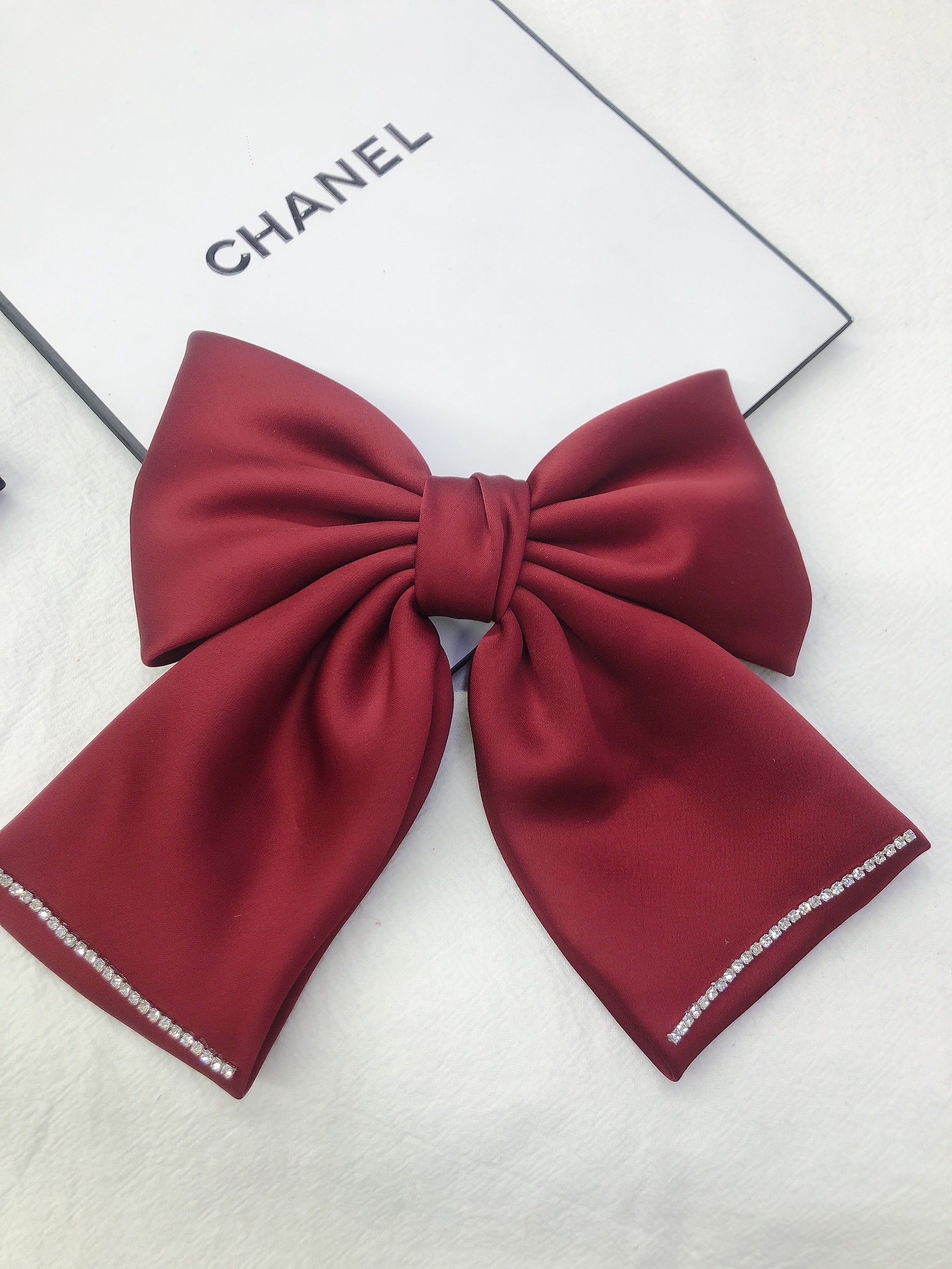 Satin Bow Hair Clip With Diamond Back Head Spring Clip Style French Vintage Top Clip Fascinator Specification drawing