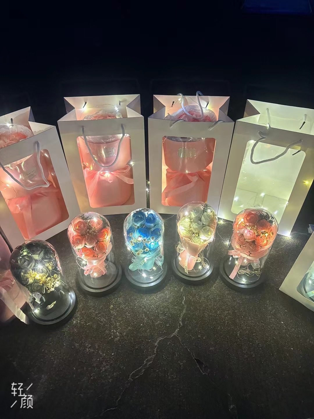 Thumb rose bouquet with glass cover, Valentine's Day, Teachers' Day and Mother's Day gift detail image 7