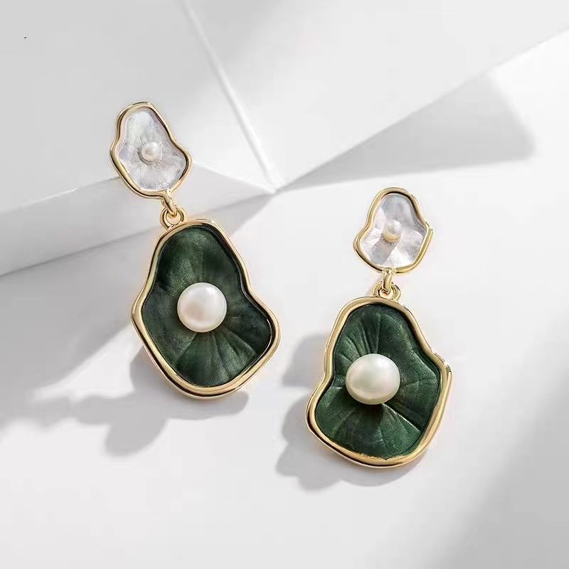 Shi CAI Ni s925 silver Needle Stud earrings are fashionable and stylish details Picture