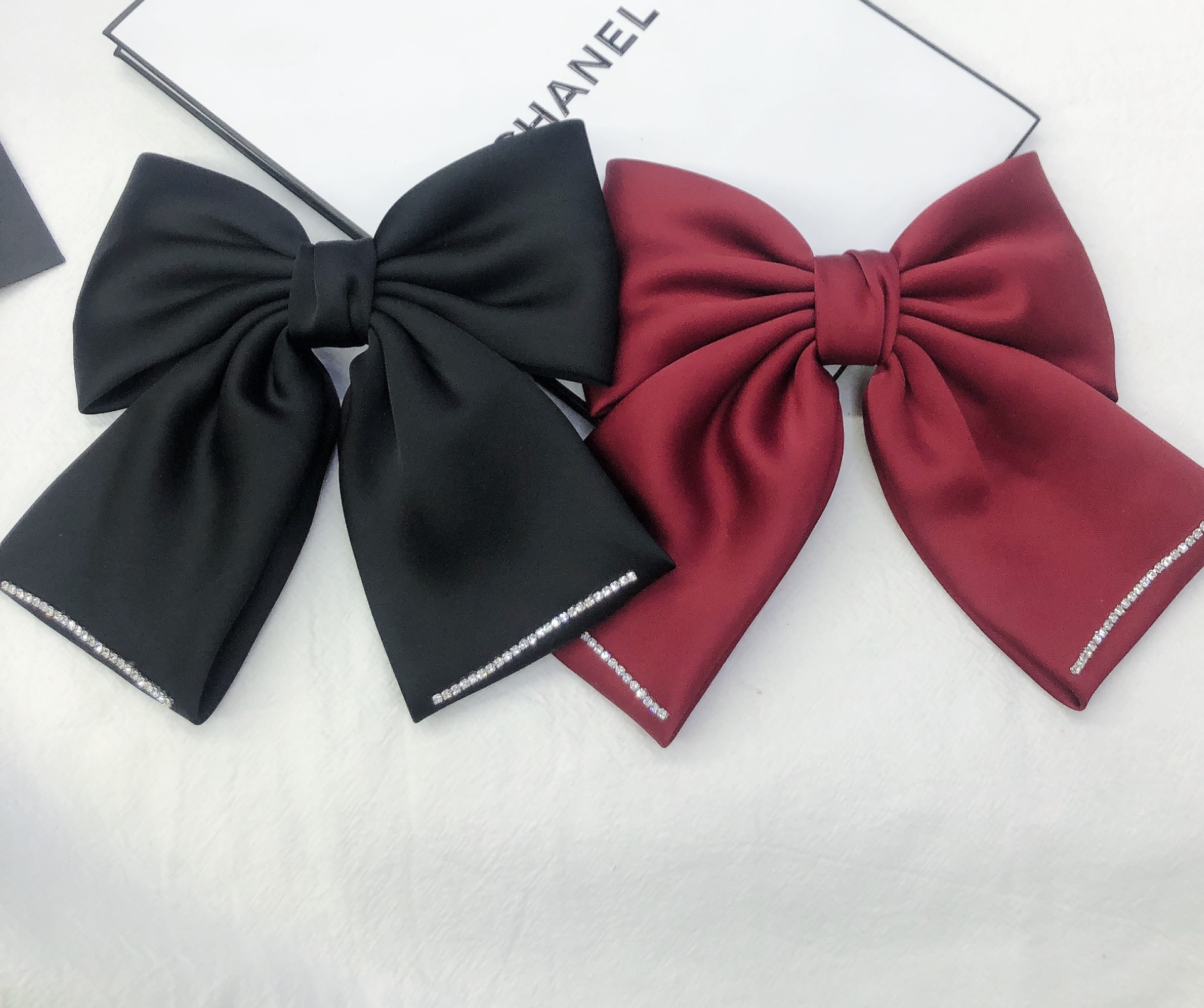 Satin Bow Hair Clip With Diamond Back Head Spring Clip Style French Vintage Top Clip Fascinator Application Scenario
