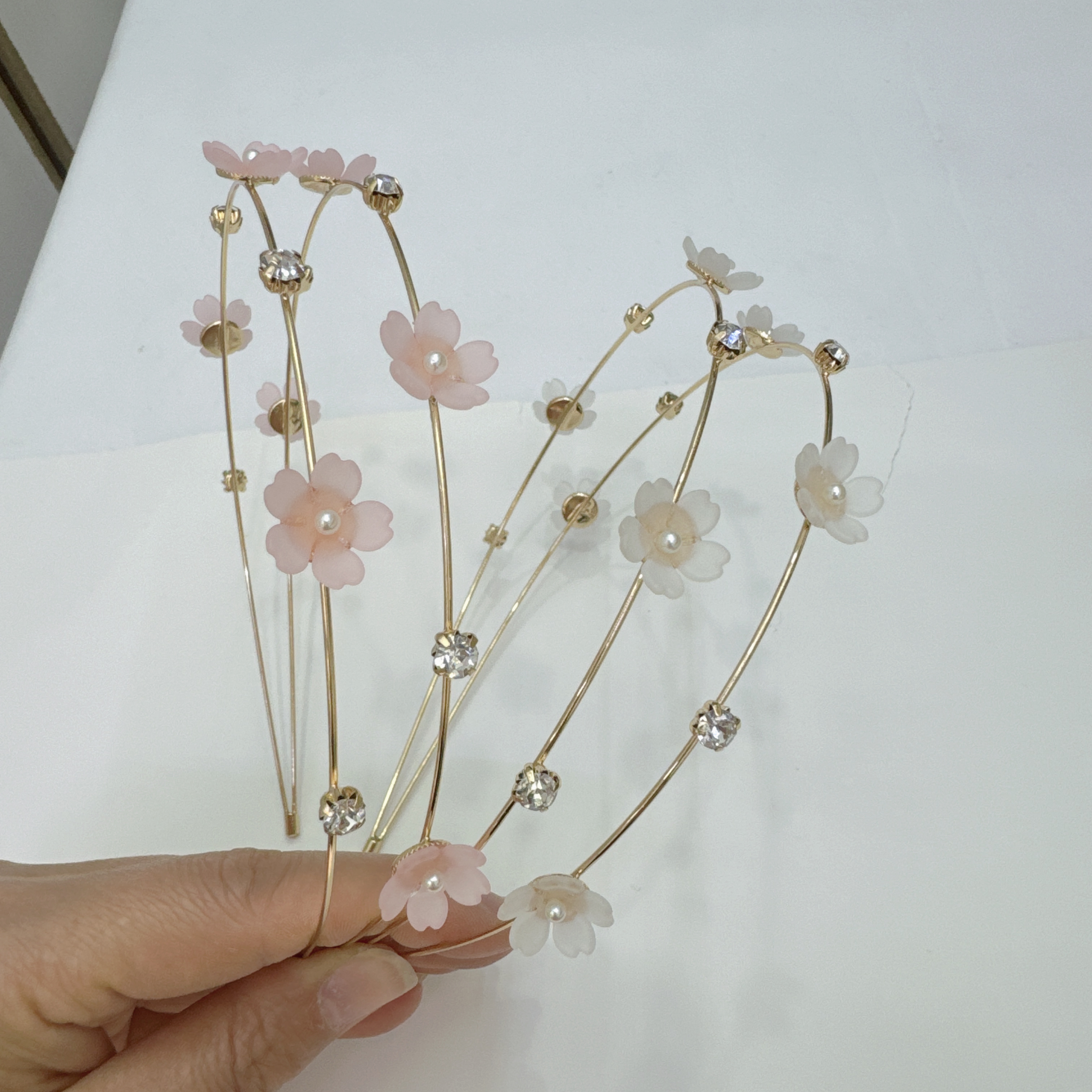 新款珍珠水钻紫色发箍极细款超仙双层花朵头箍外出简约百搭发饰女手作红玫瑰压发发箍森系仙美珍珠绿叶头箍超仙中国风珍珠头饰发卡详情图3