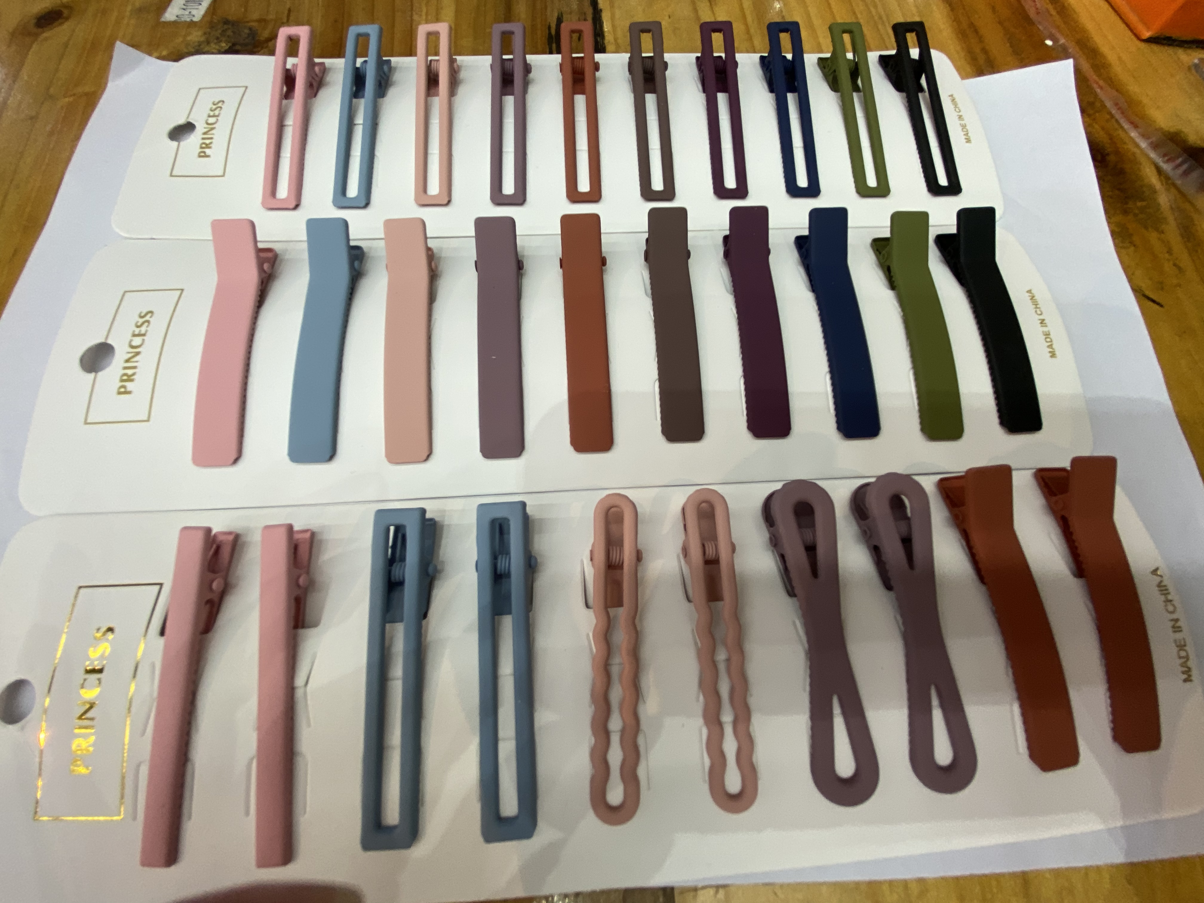 Creative Accessories Shark Clip Hair Accessories Grab Clip Hair Clips Personality Design Unique Styling Hair Accessories Application Scenario