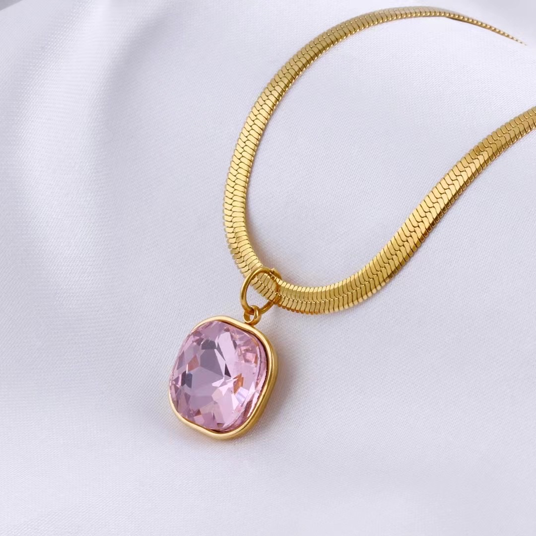 Senluo Jewelry 18K titanium steel square gemstone necklace with real gold plating, fashionable ladies' stainless steel gold-plated pendant necklace detail image 5
