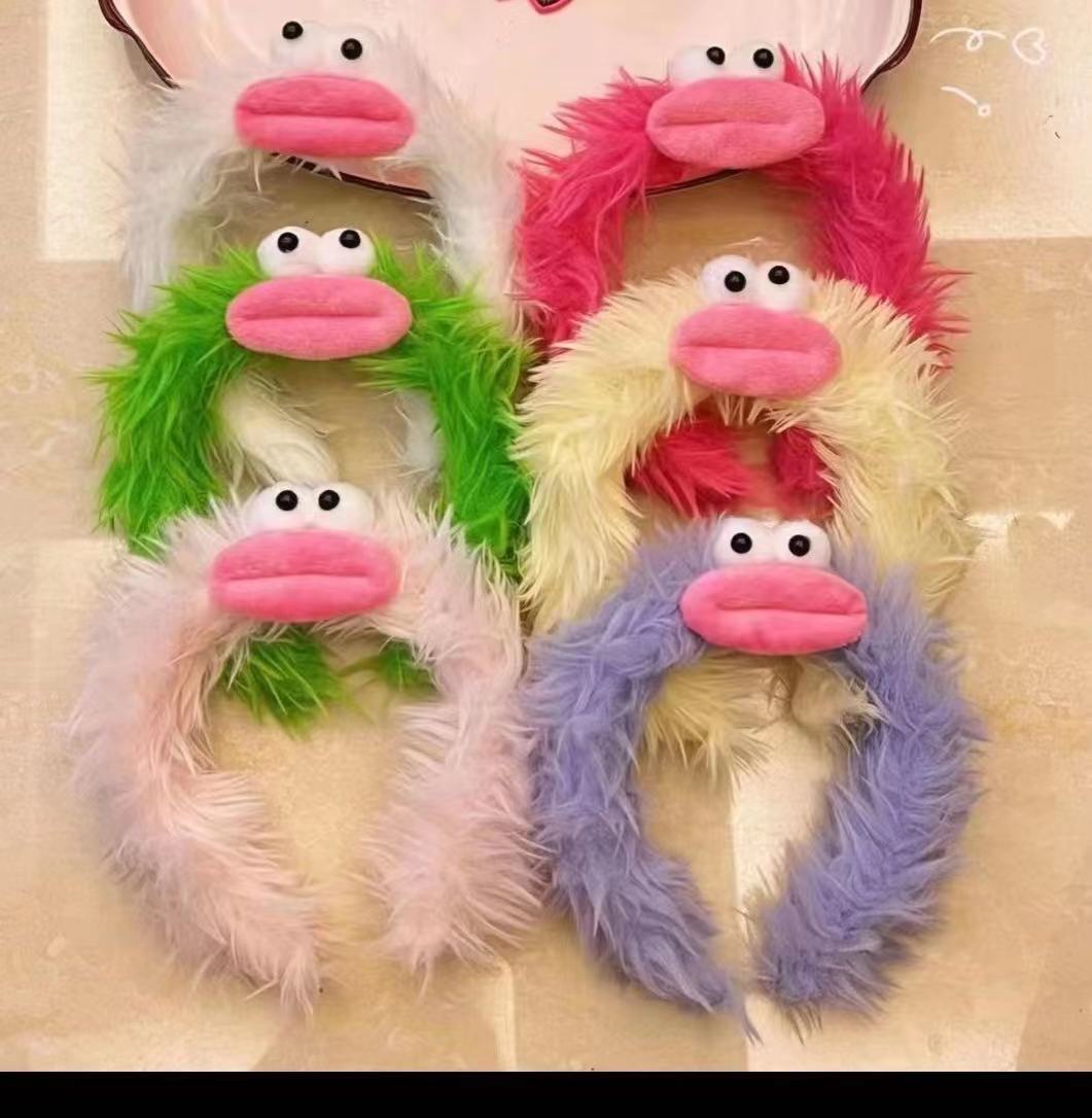 Dopamine, energetic, cute, funny, ugly doll, plush headband, long-haired cartoon hair tie, face wash headband for girls Application Scenario