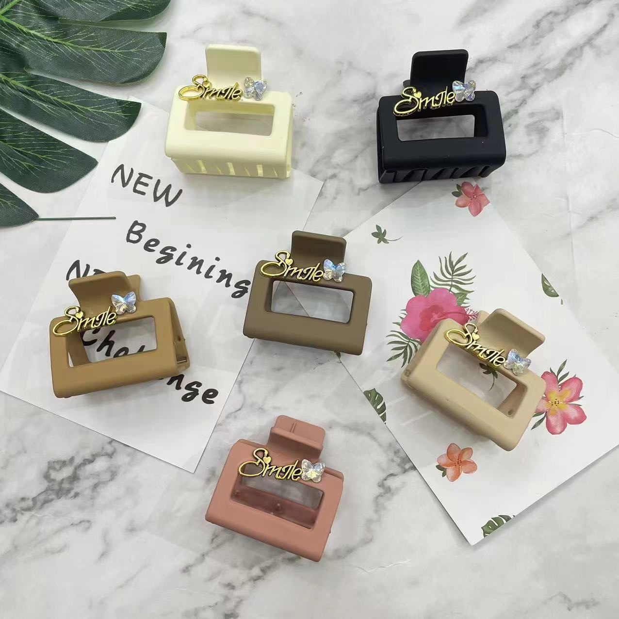 4.5 cm shark clip Hair accessory, elegant ladies' accessory headwear, hair clip detail image 2