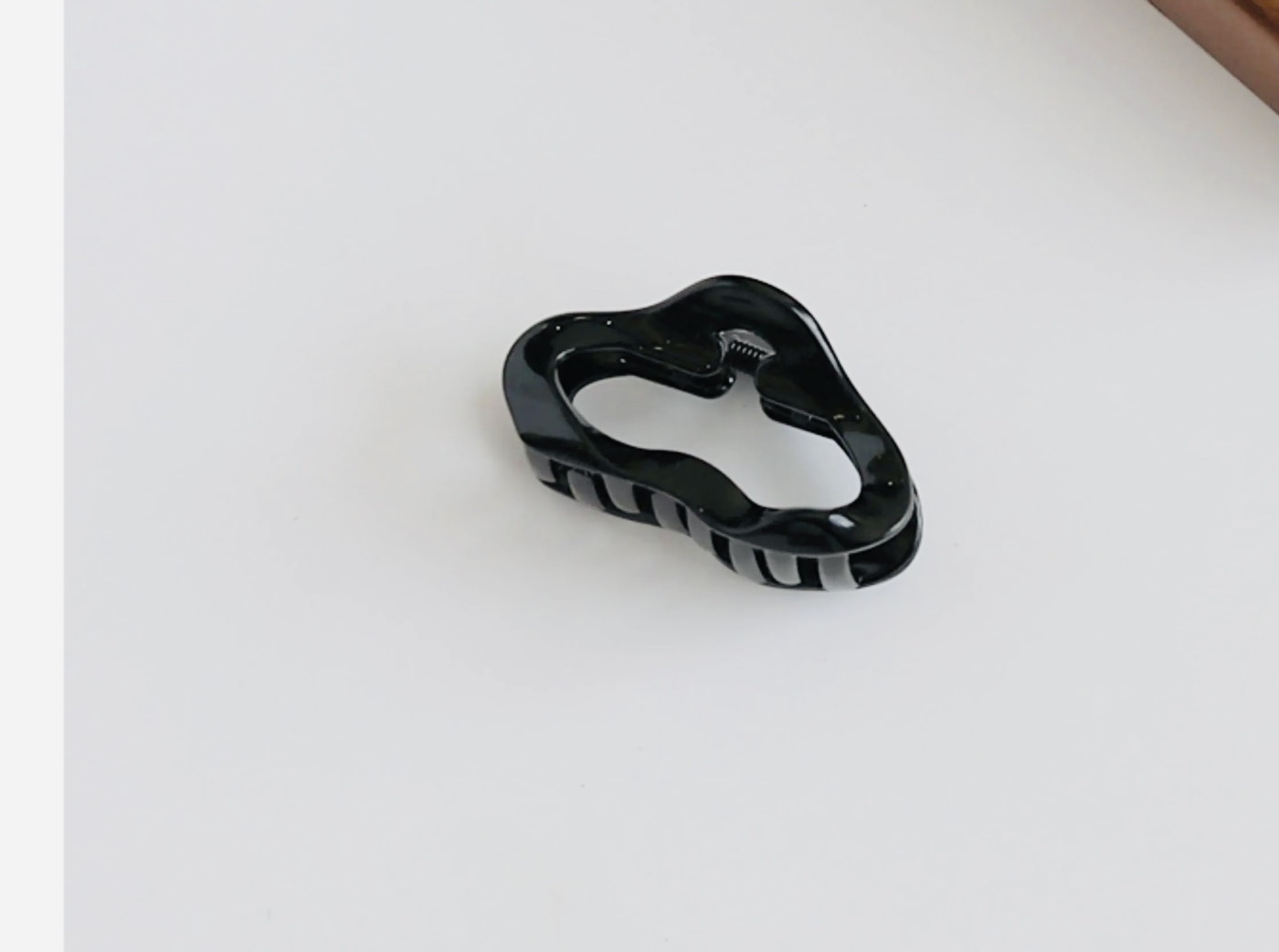 2024流行款小号巧克力云朵抓夹后脑勺公主头半夹往后刘海夹发抓顶夹女发夹抓夹发饰